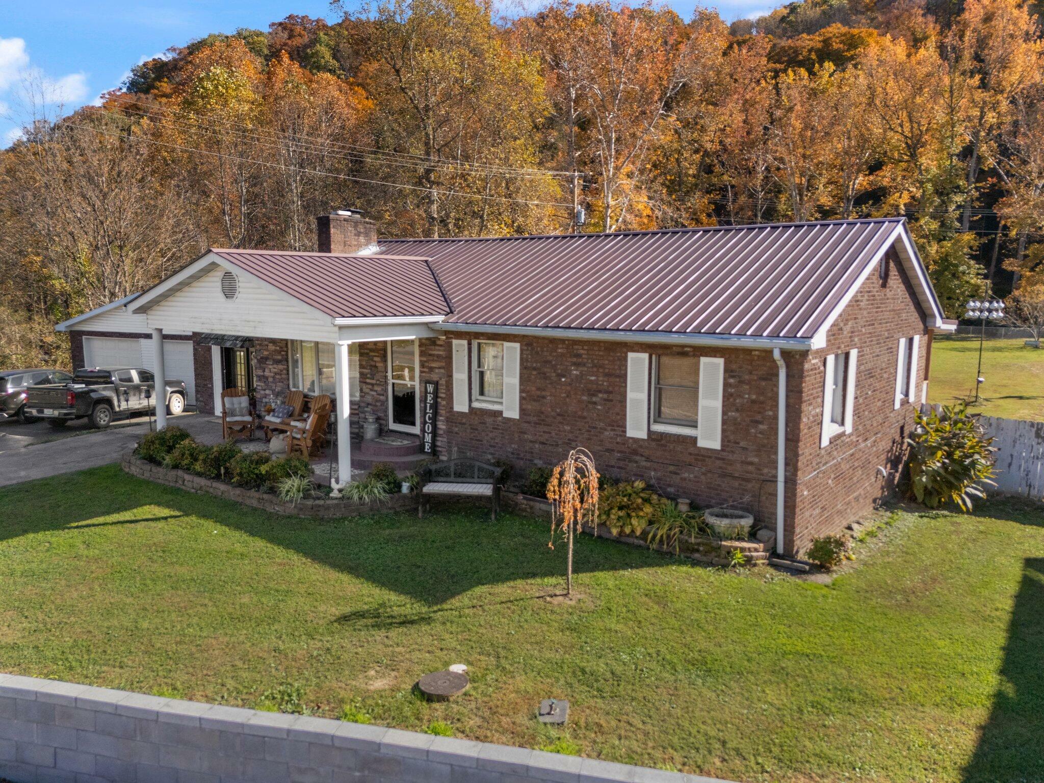 Property Photo:  11623 North 421 Highway  KY 40962 