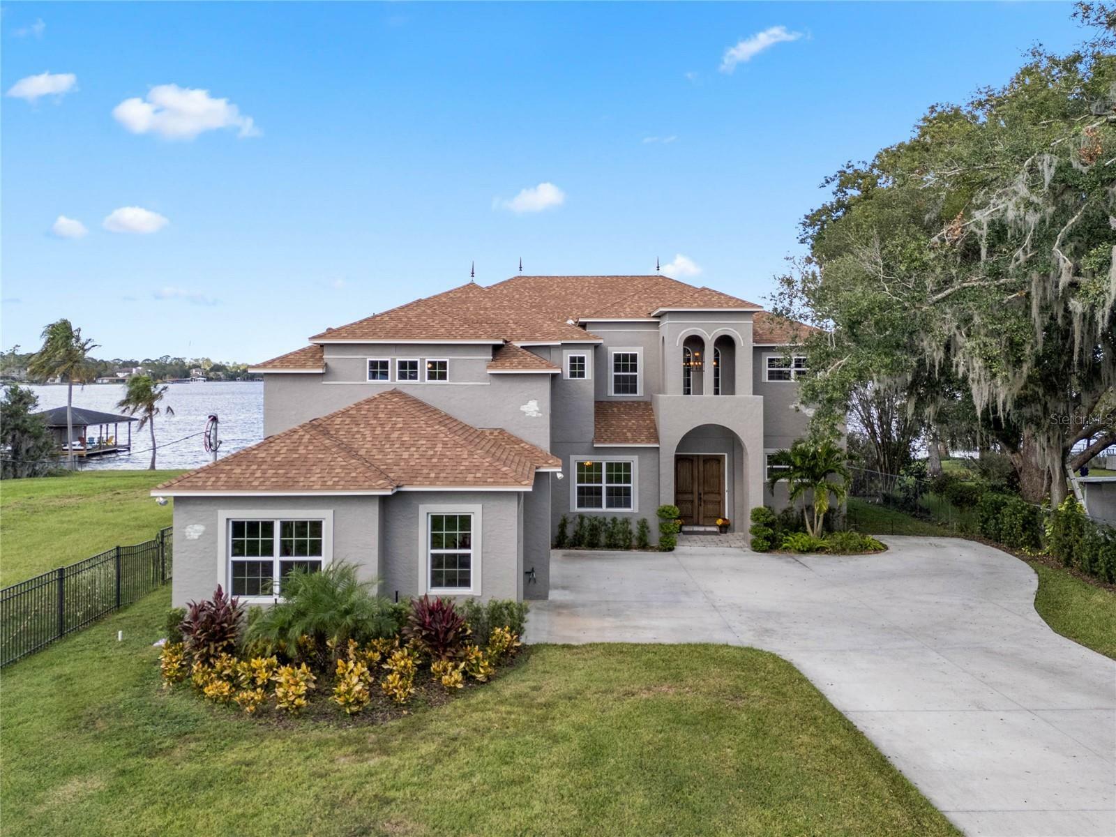 Property Photo:  6019 Linneal Beach Drive  FL 32703 