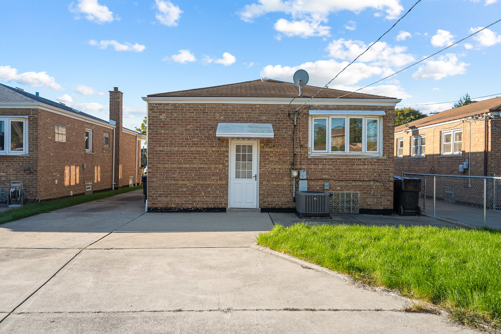 Property Photo:  6034 W 60th Street  IL 60638 