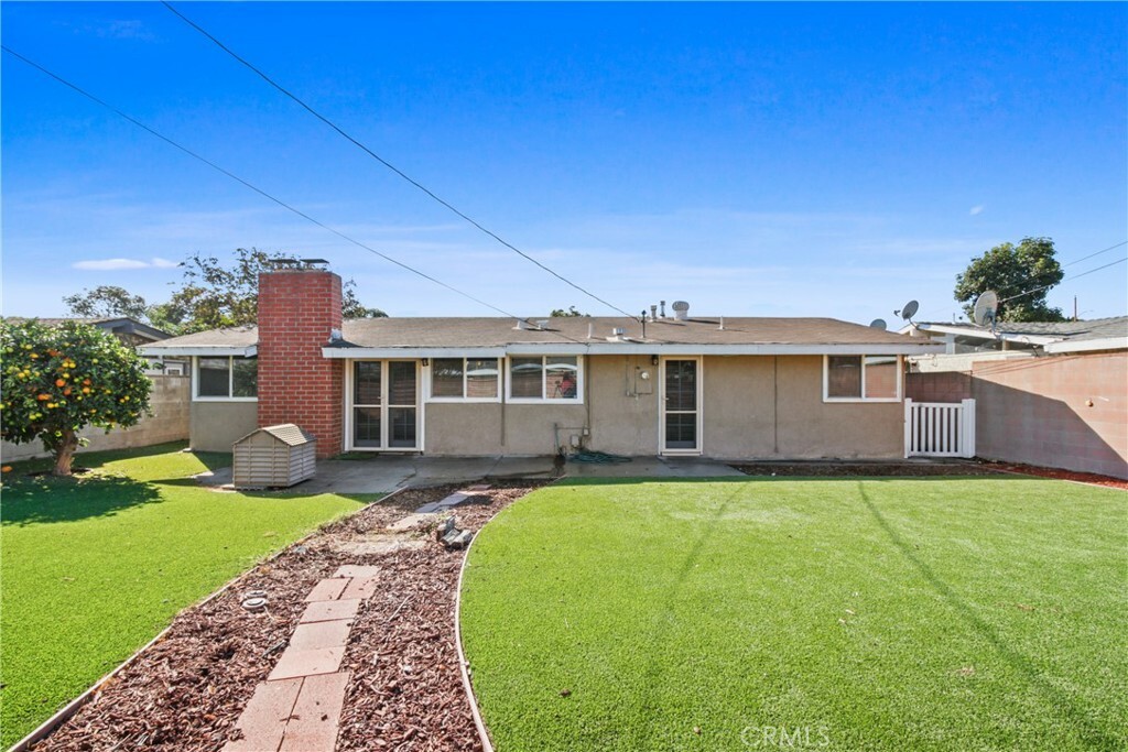 Property Photo:  3451 E Janice Street  CA 90805 