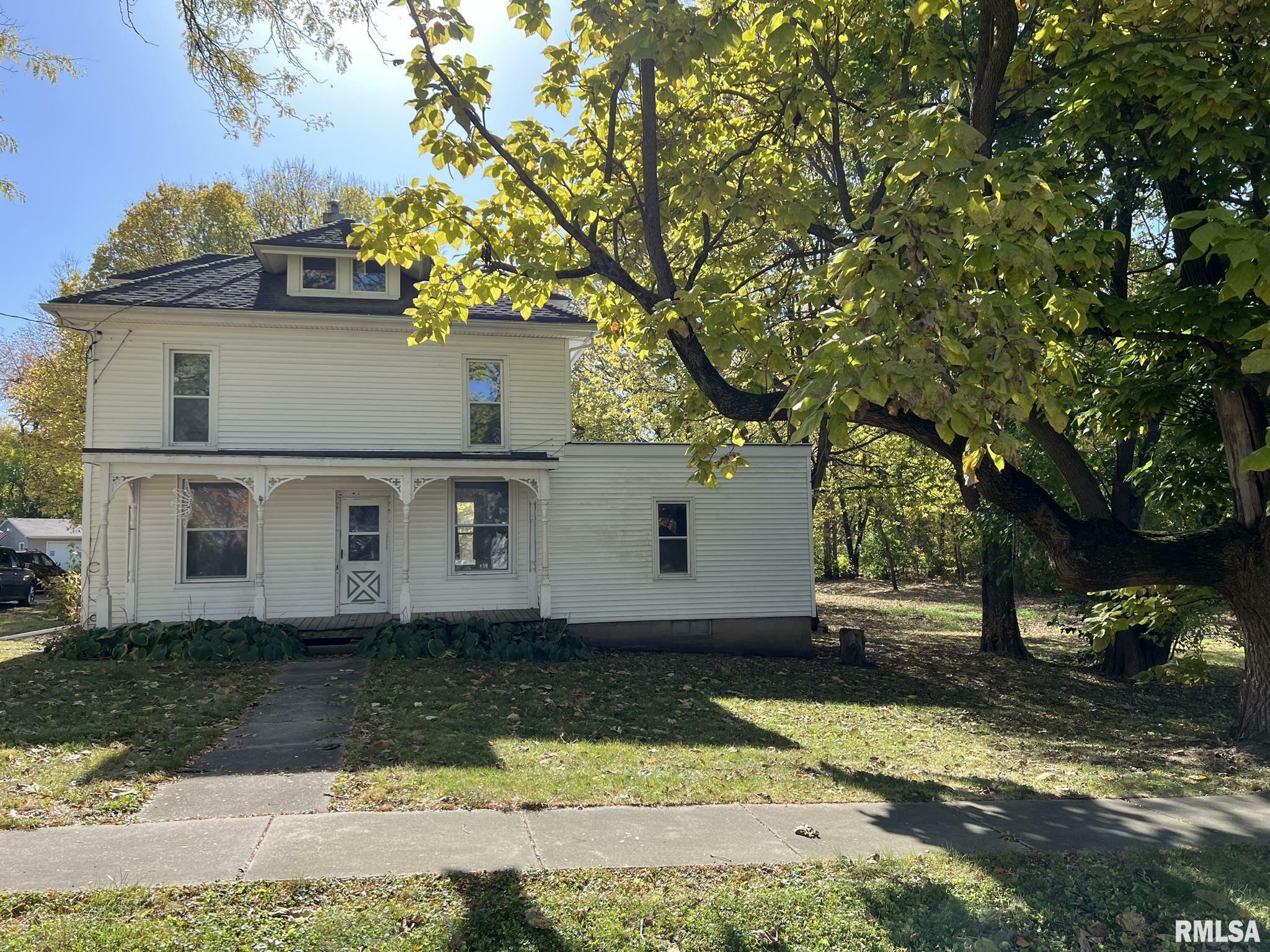 Property Photo:  312 E Gale Street  IL 61489 