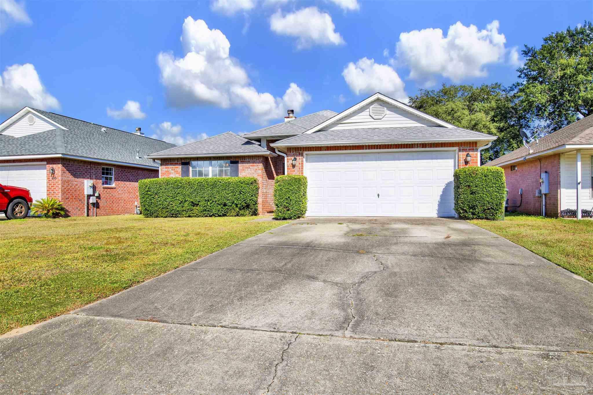 Property Photo:  891 Sterling Way  FL 32506 