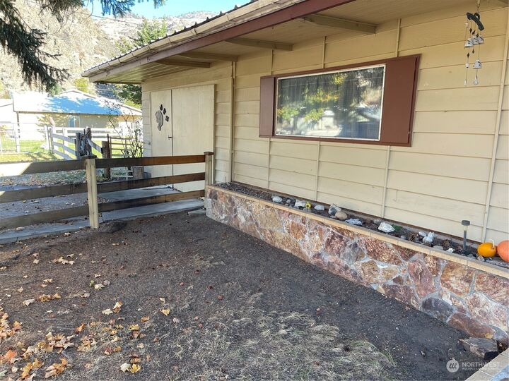 Property Photo:  2  2nd Street  WA 98855 