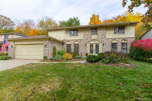 Property Photo:  2152 Lancer Drive  MI 48084 