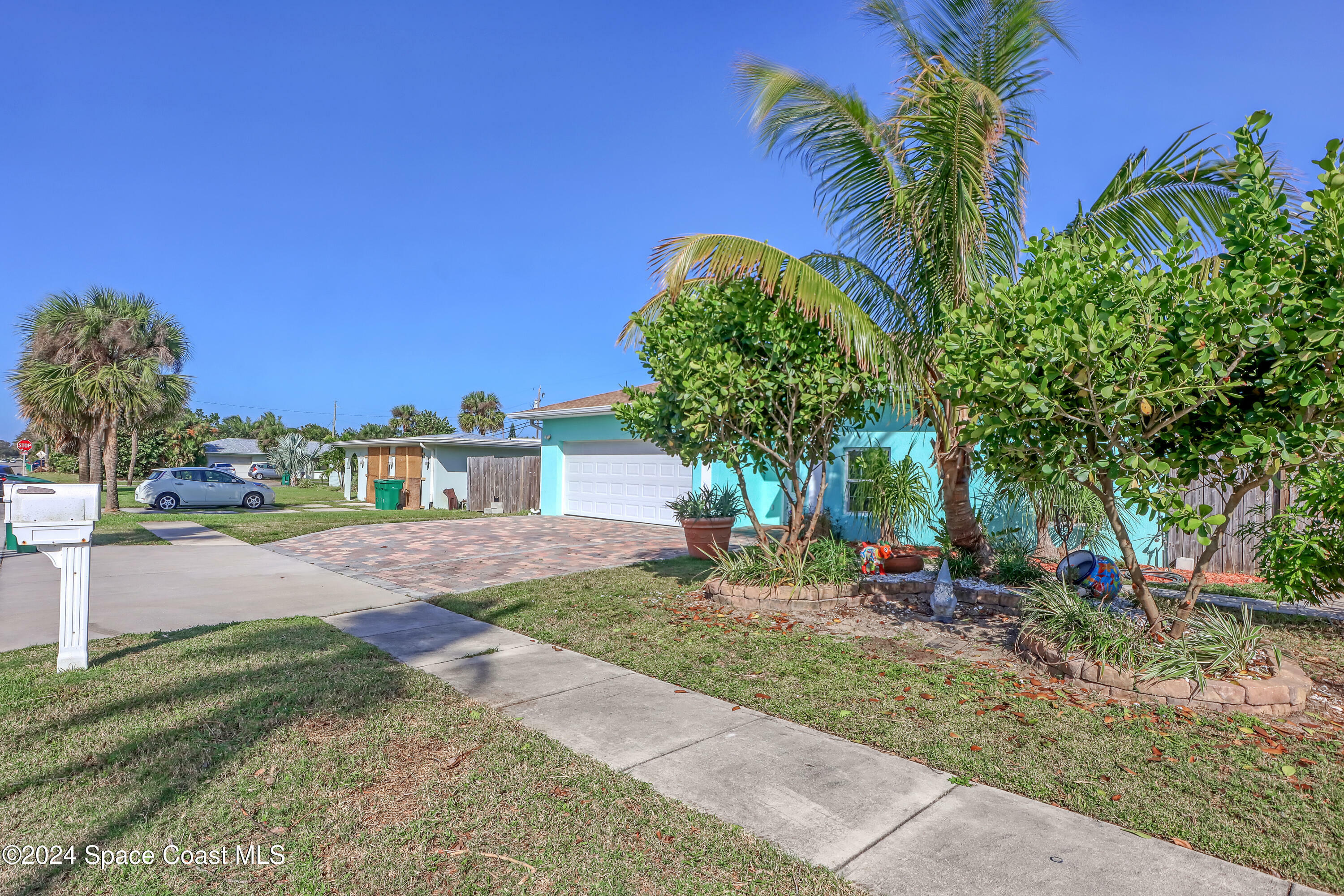 Property Photo:  170 Park Avenue  FL 32937 