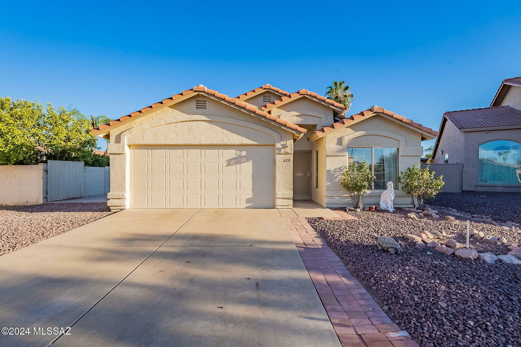 Property Photo: 7043 W Avondale Place AZ 85743