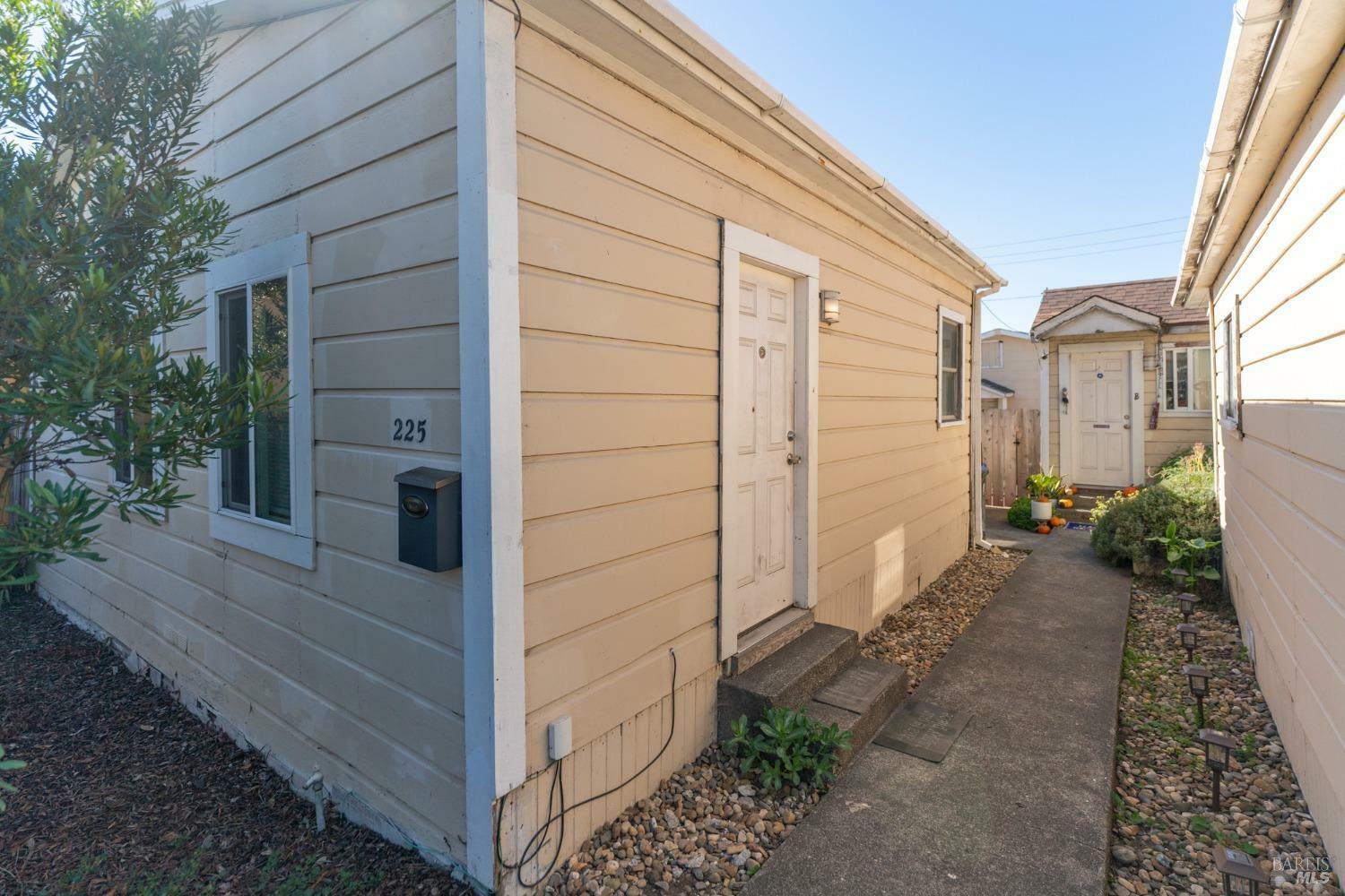 Property Photo:  225 N Franklin Street  CA 95437 