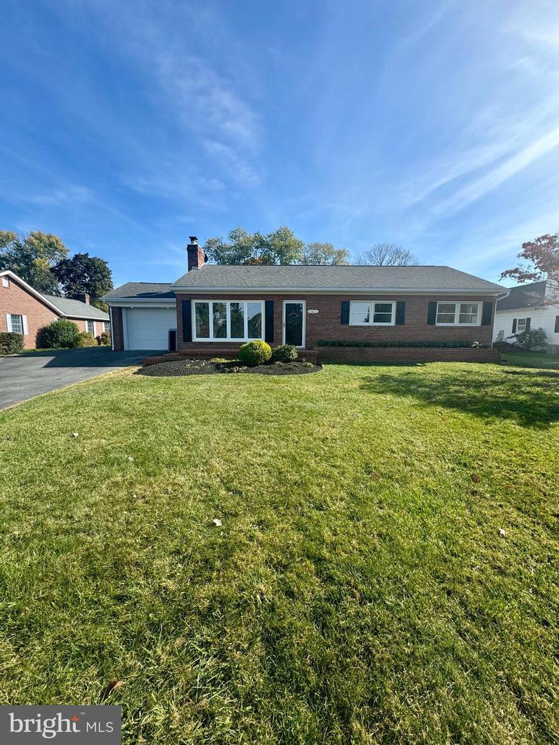Property Photo: 2812 Baldwin Street VA 22601