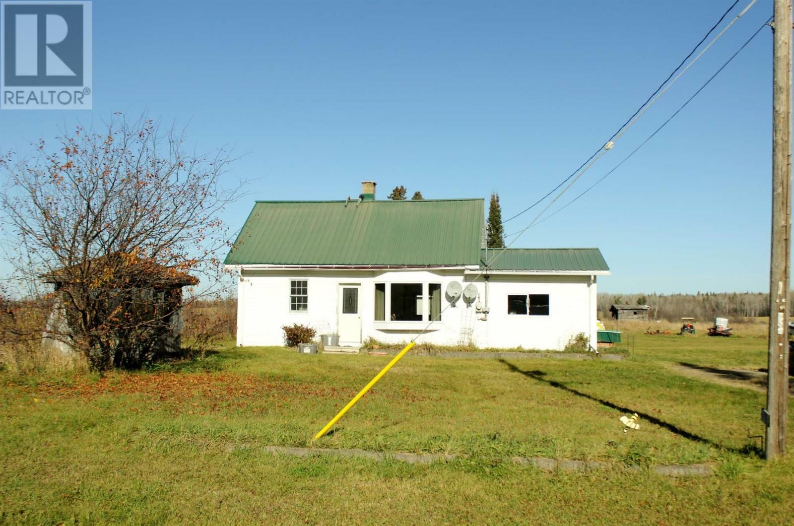 Property Photo:  516 Berg Rd  ON P0W 1N0 