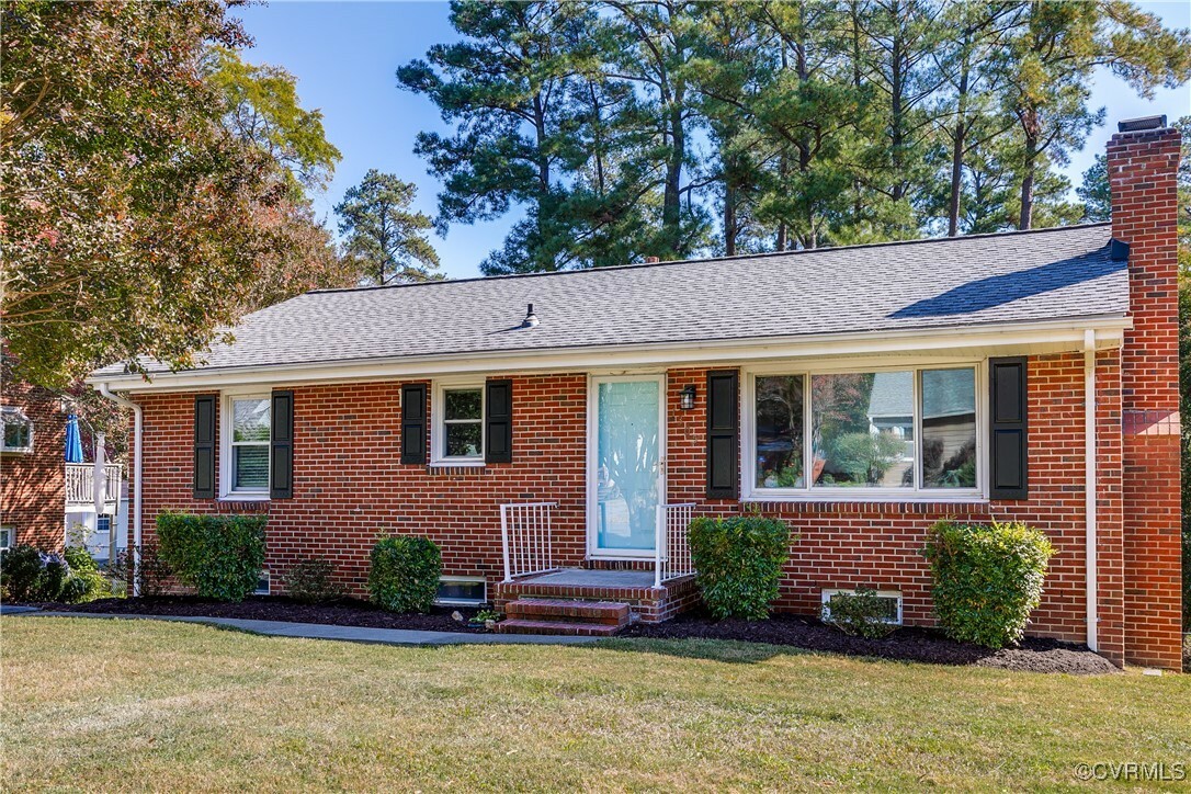 Property Photo:  1305 Beverly Drive  VA 23229 