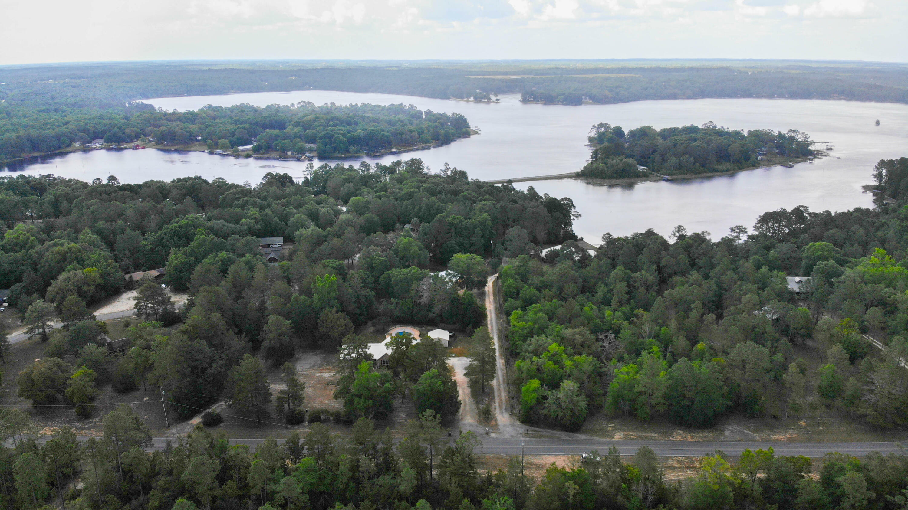 Property Photo: 1097 Bob McCaskill Drive FL 32433