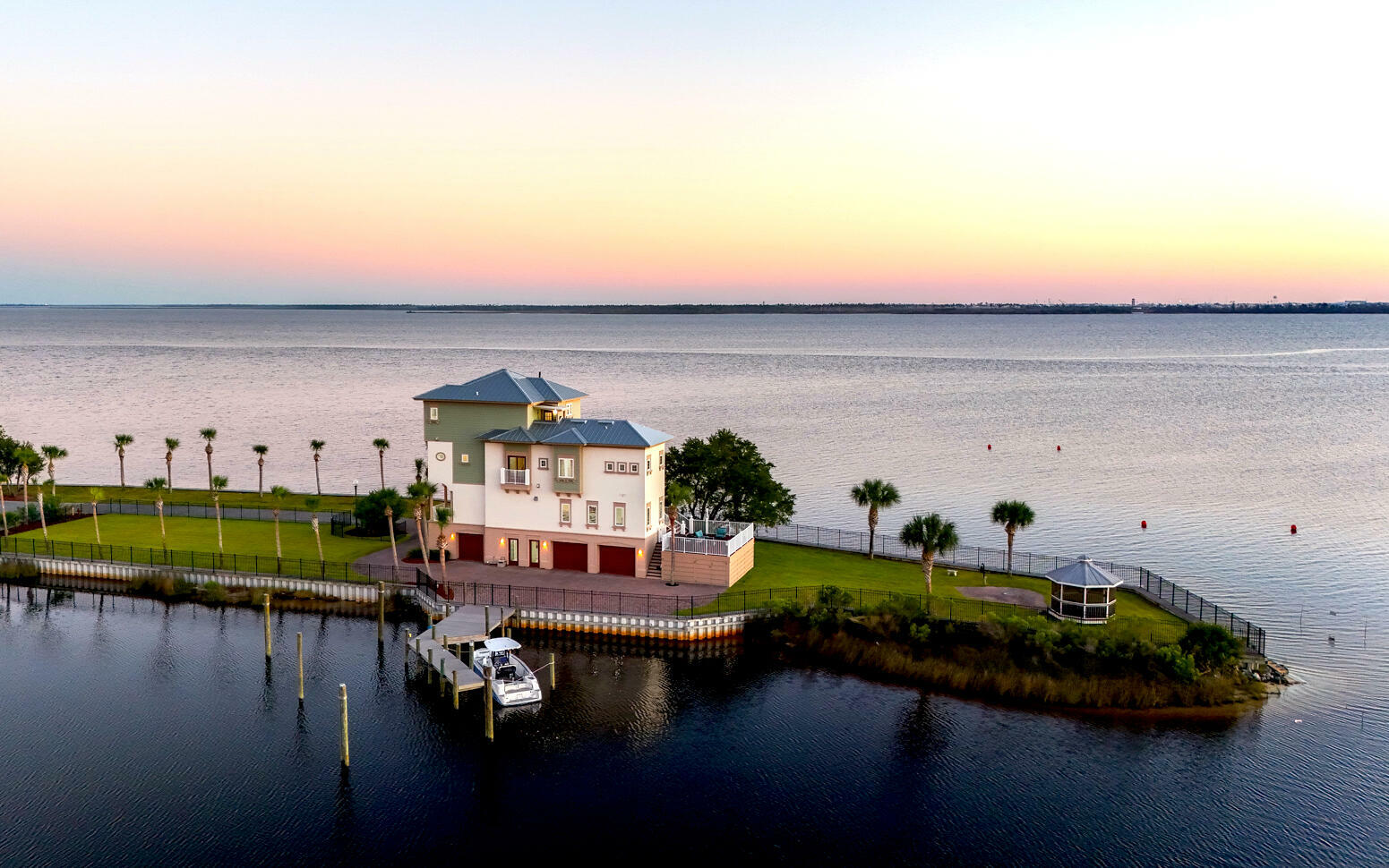 Property Photo:  6701 Yacht Club Drive  FL 32404 