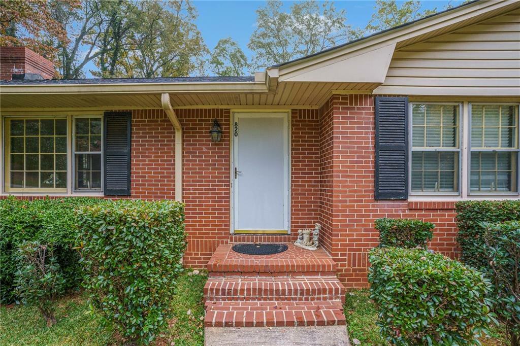 Property Photo:  820 Sunnybrook Drive  GA 30224 