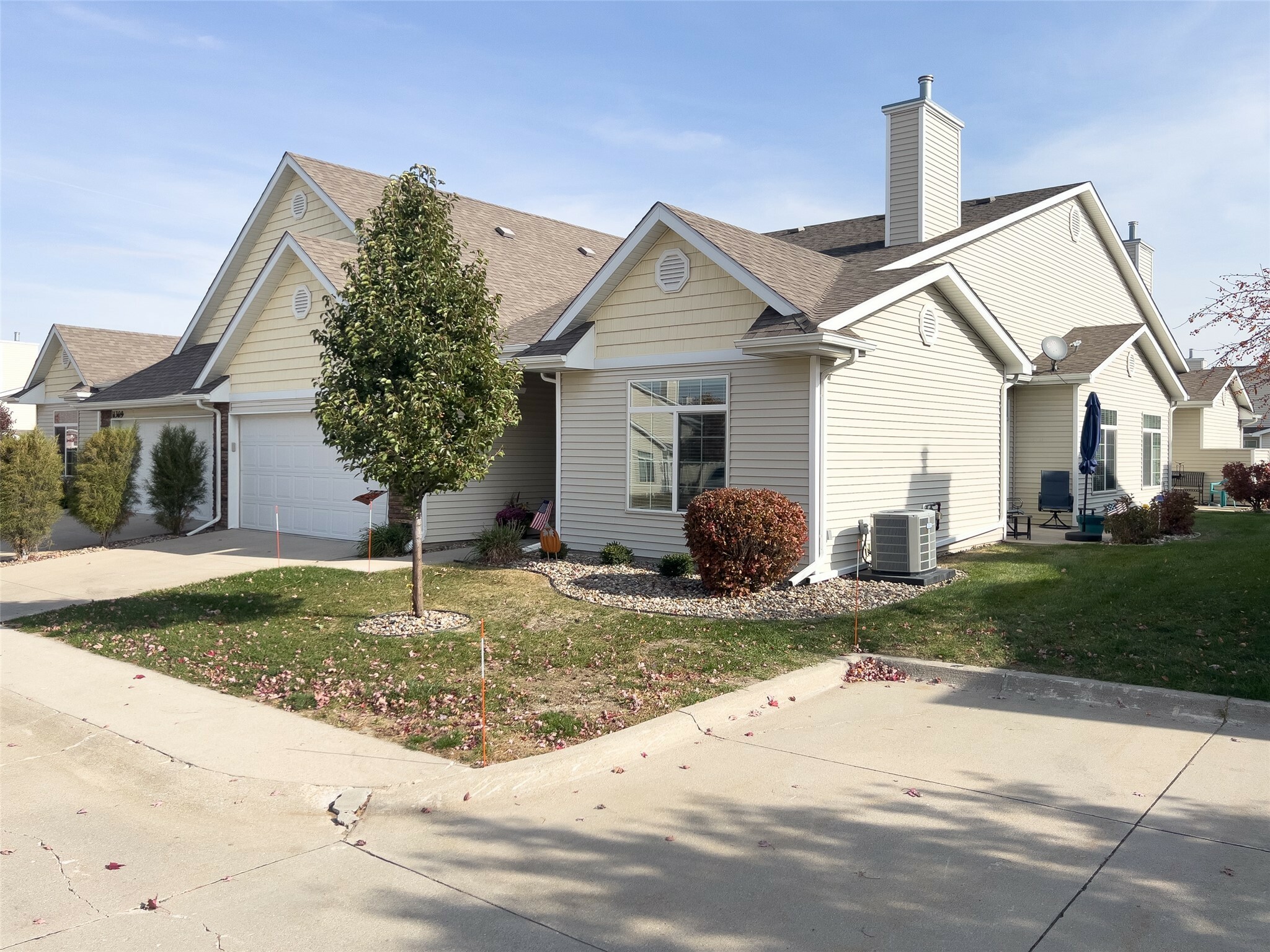 Property Photo:  1307 SE Birch Lane  IA 50021 