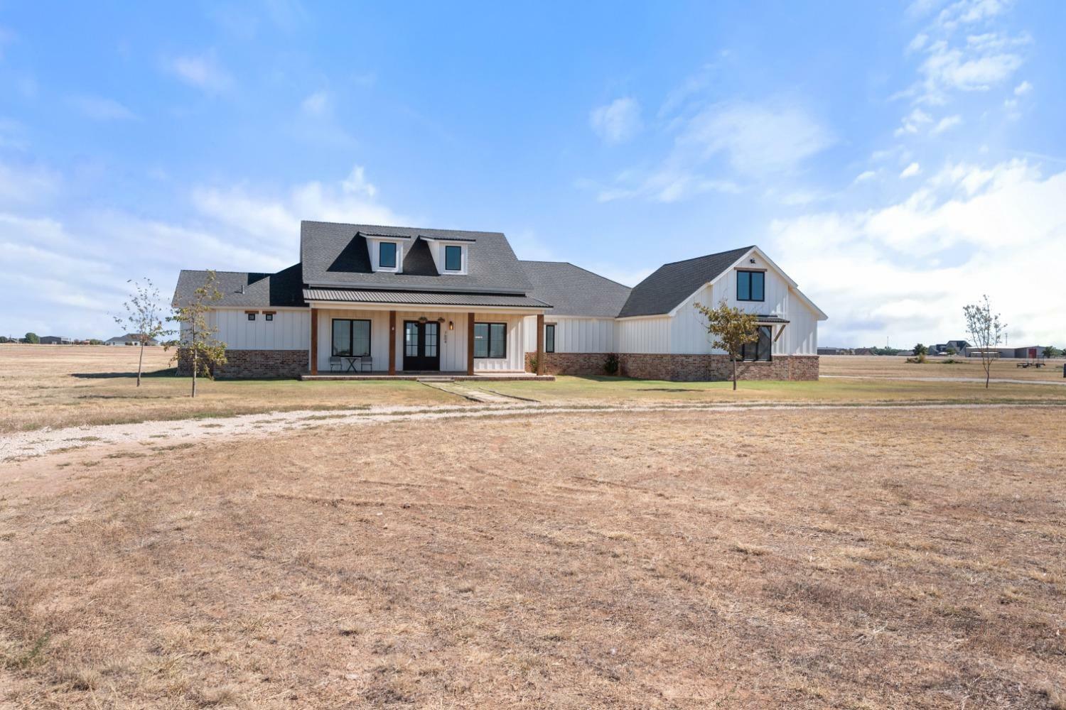 Property Photo:  7604 N County Road 3200  TX 79329 