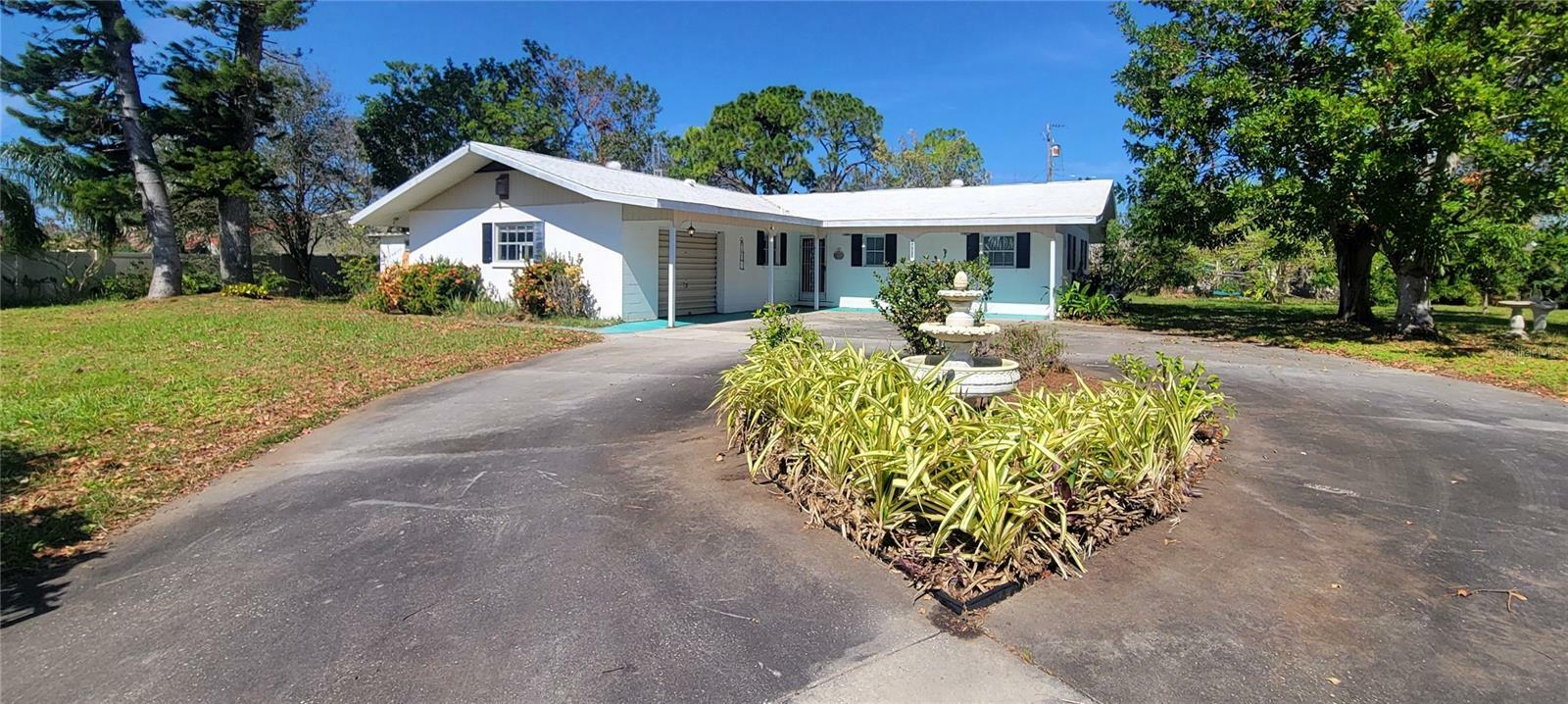 Property Photo:  5420 13th Ave Dr W Avenue W  FL 34209 