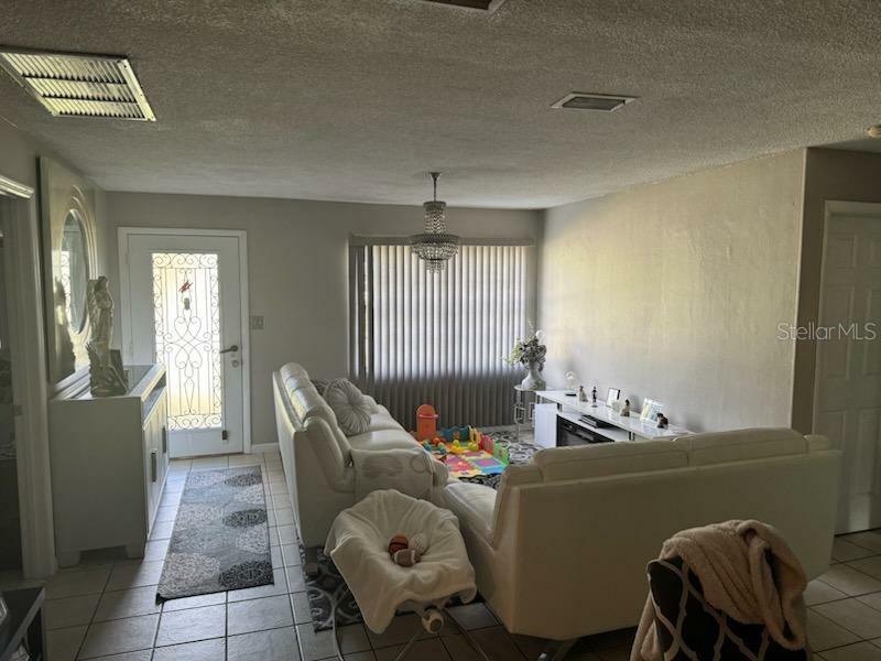 Property Photo:  5610 Clearview Drive  FL 32819 