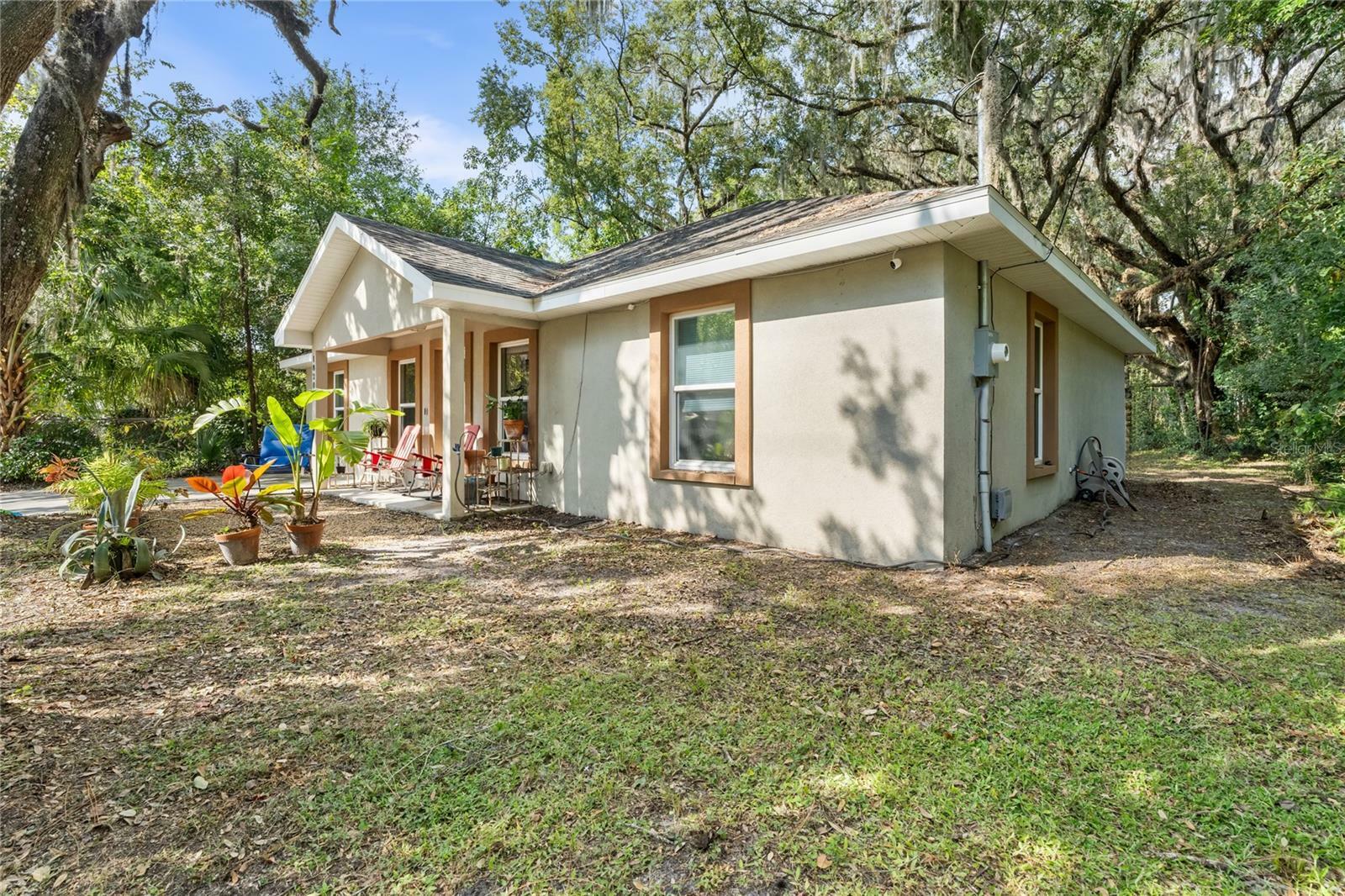 Property Photo:  1820 E University Avenue  FL 32641 