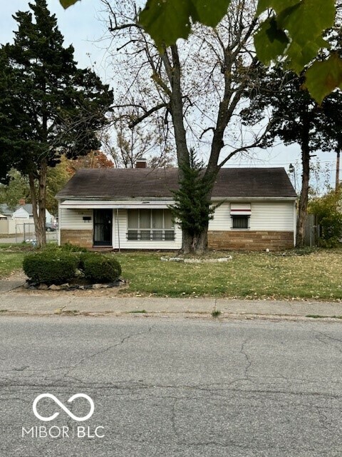 2759 Ralston Avenue  Indianapolis IN 46218 photo