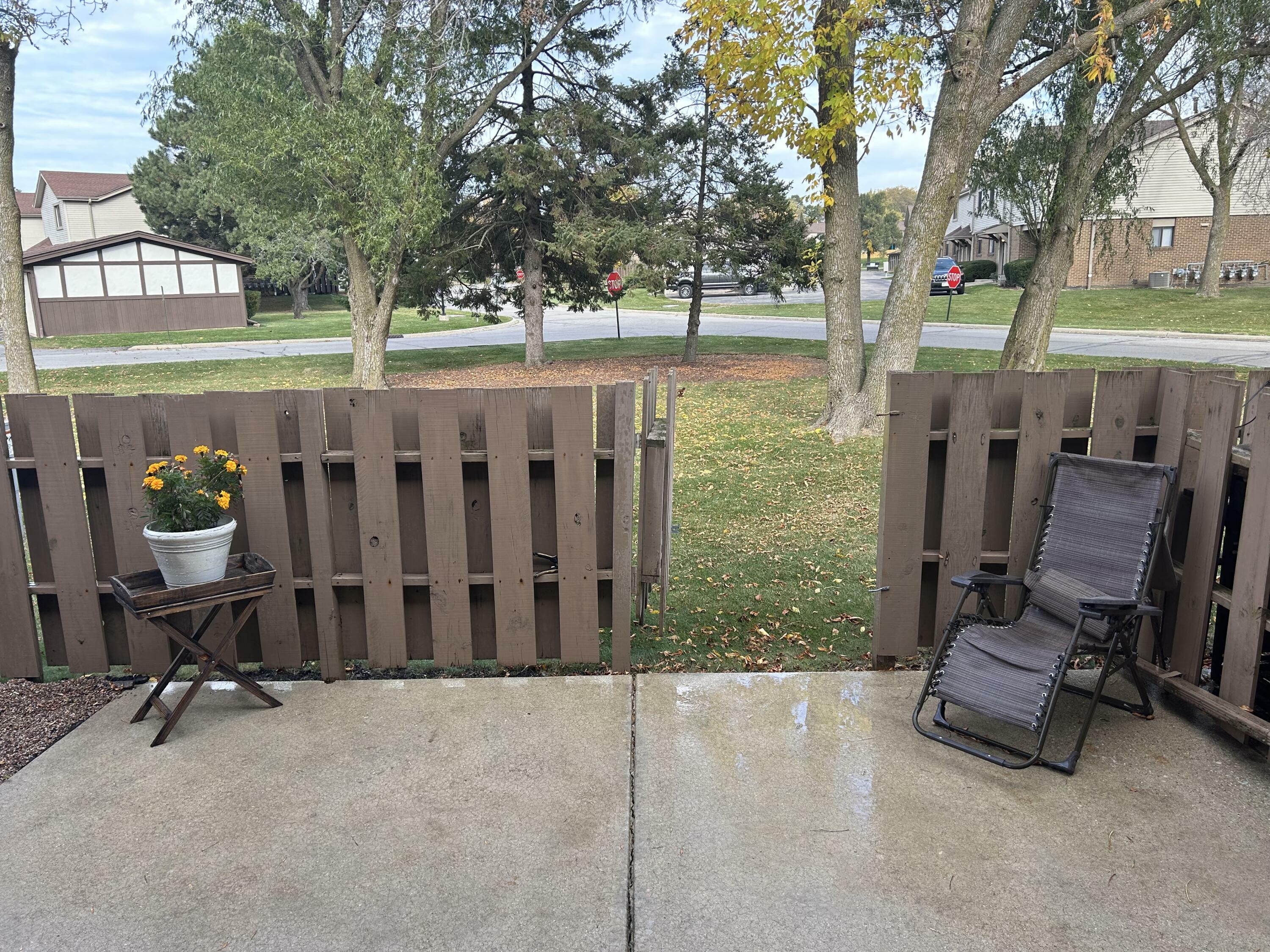 Property Photo:  5701 Cambridge Cir 4  WI 53406 