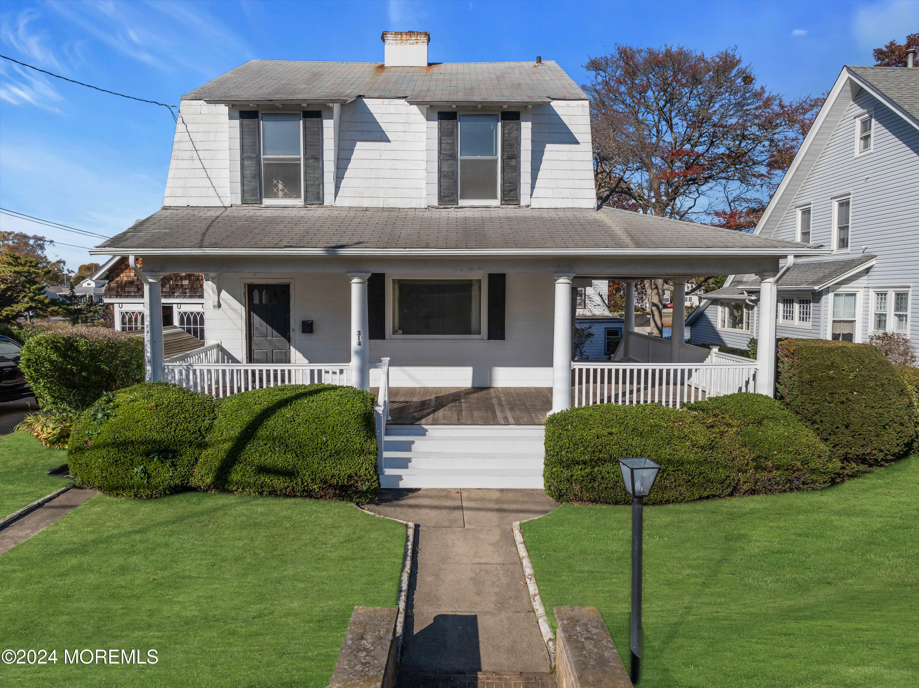 Property Photo:  314 Norwood Avenue  NJ 07717 