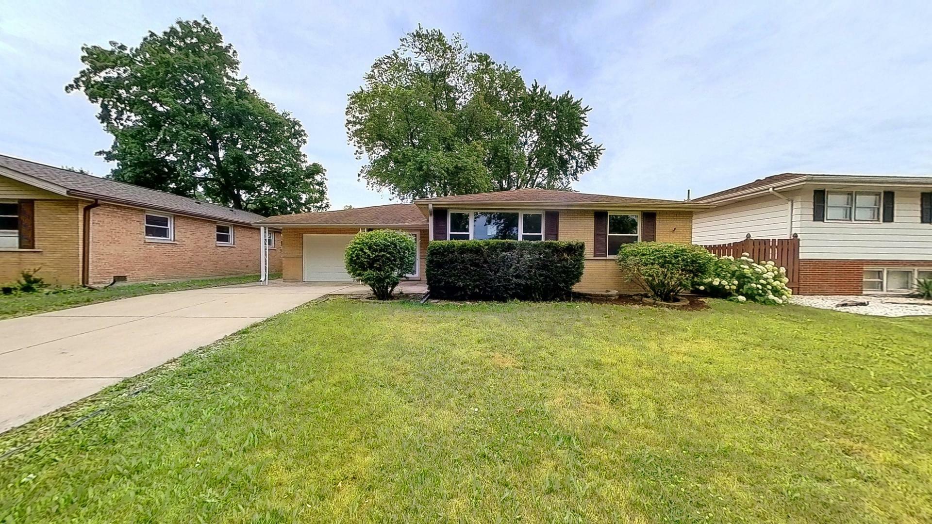 Property Photo:  4335 Mann Street  IL 60452 