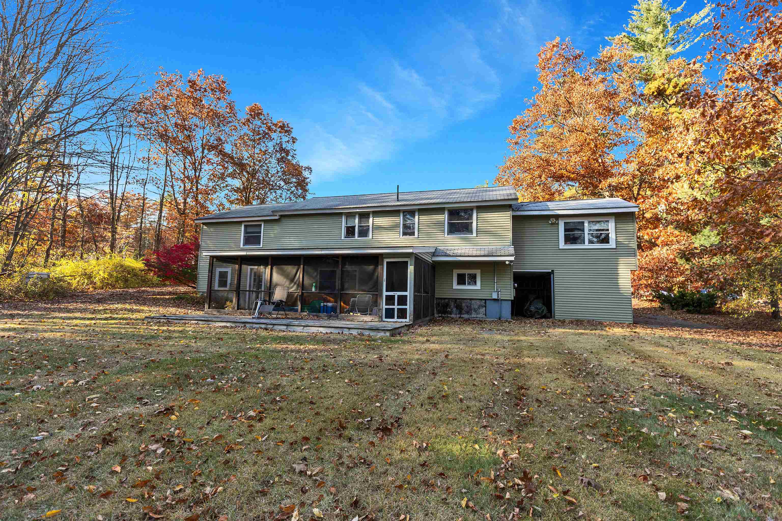 Property Photo:  512 Fremont Road  NH 03036 