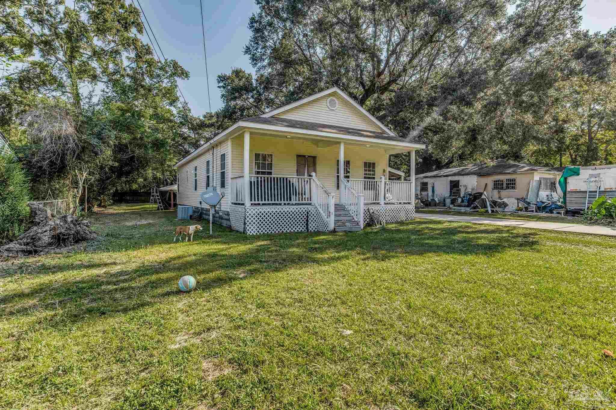 Property Photo:  7 1/2 Talladega Trl  FL 32506 