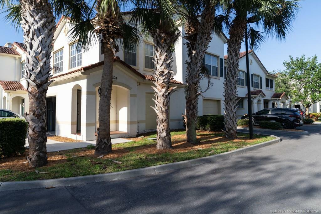 Property Photo:  424 SE Kitching Circle  FL 34994 