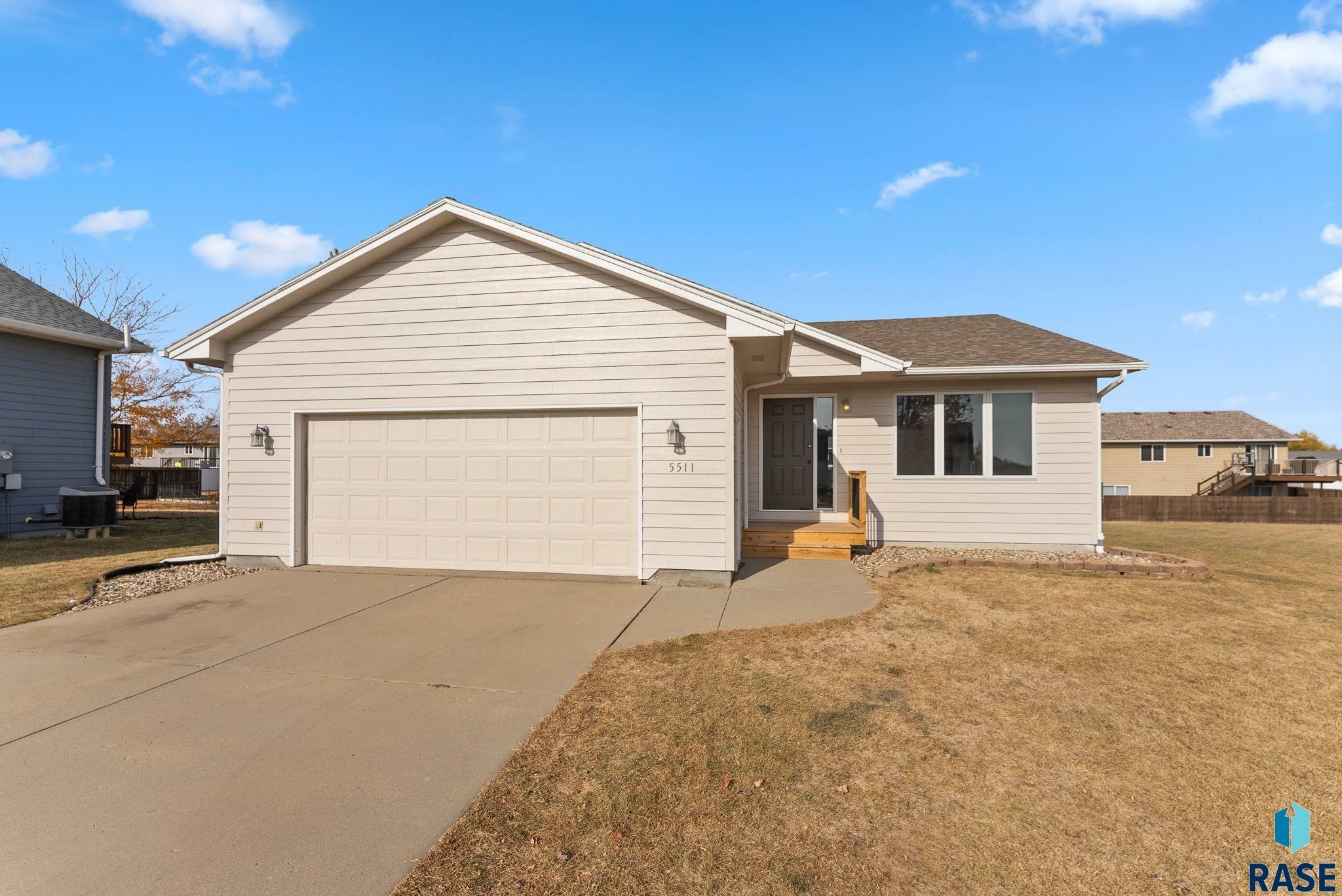 5511 Wexford Ct  Sioux Falls SD 57106-7800 photo