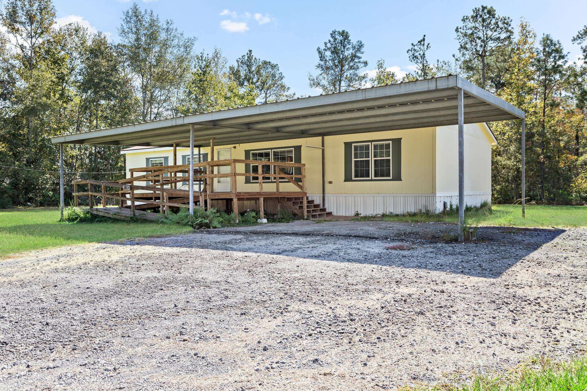 Property Photo:  261 County Road 3130  TX 77632 