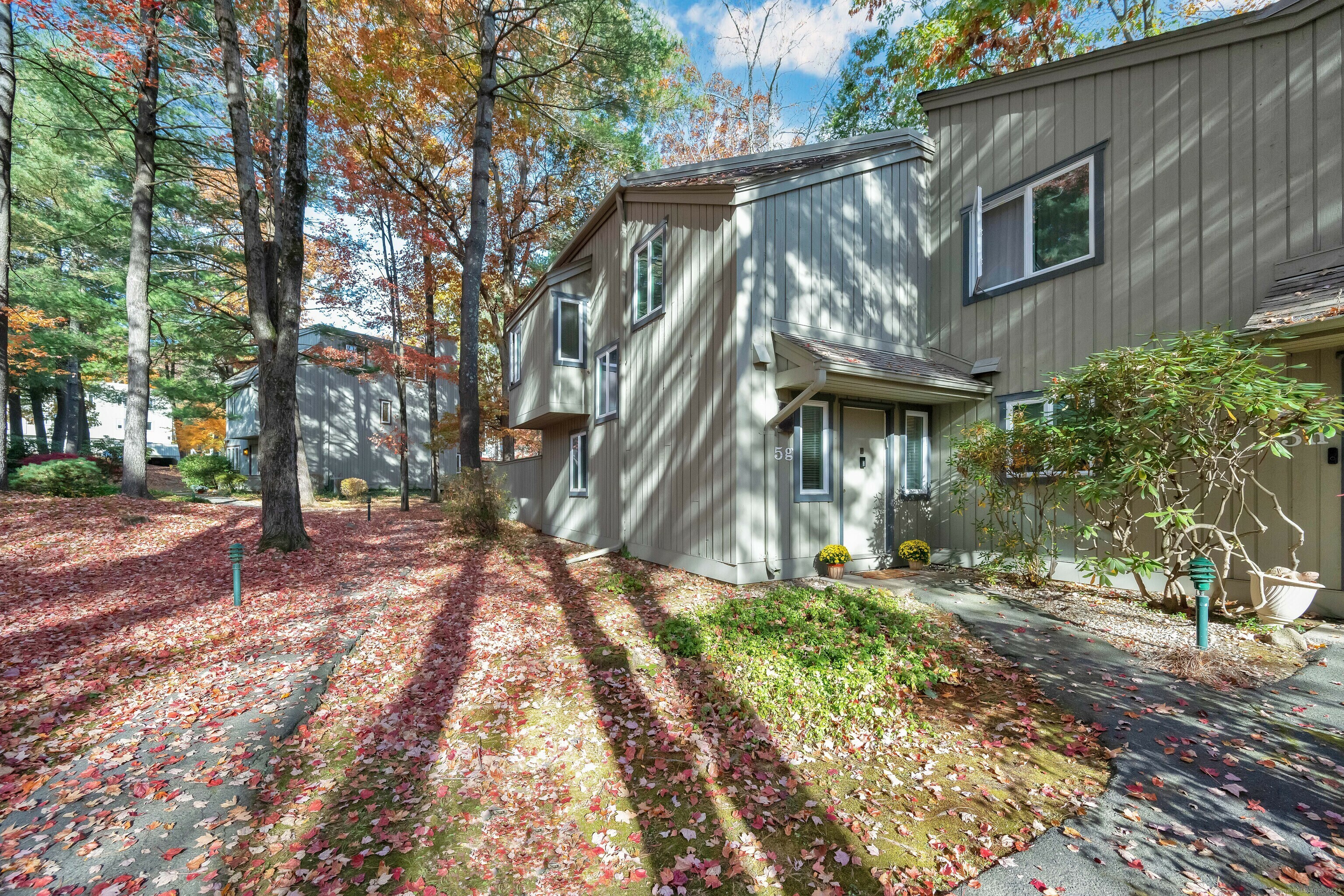 Property Photo:  5 Talcott Glen Road G  CT 06032 