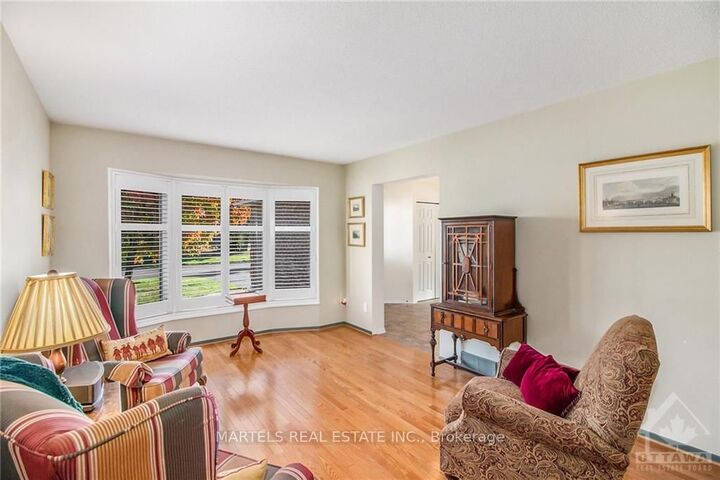 Property Photo: 1886 Leclair Cres ON K1E 3S1