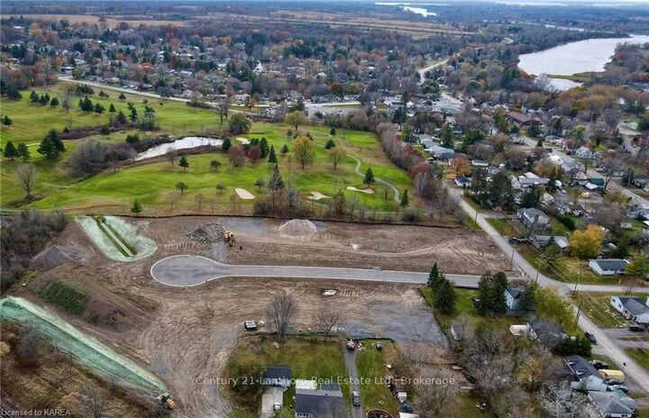 Photo de la propriété:  43 Parks St  ON K7R 0G1 