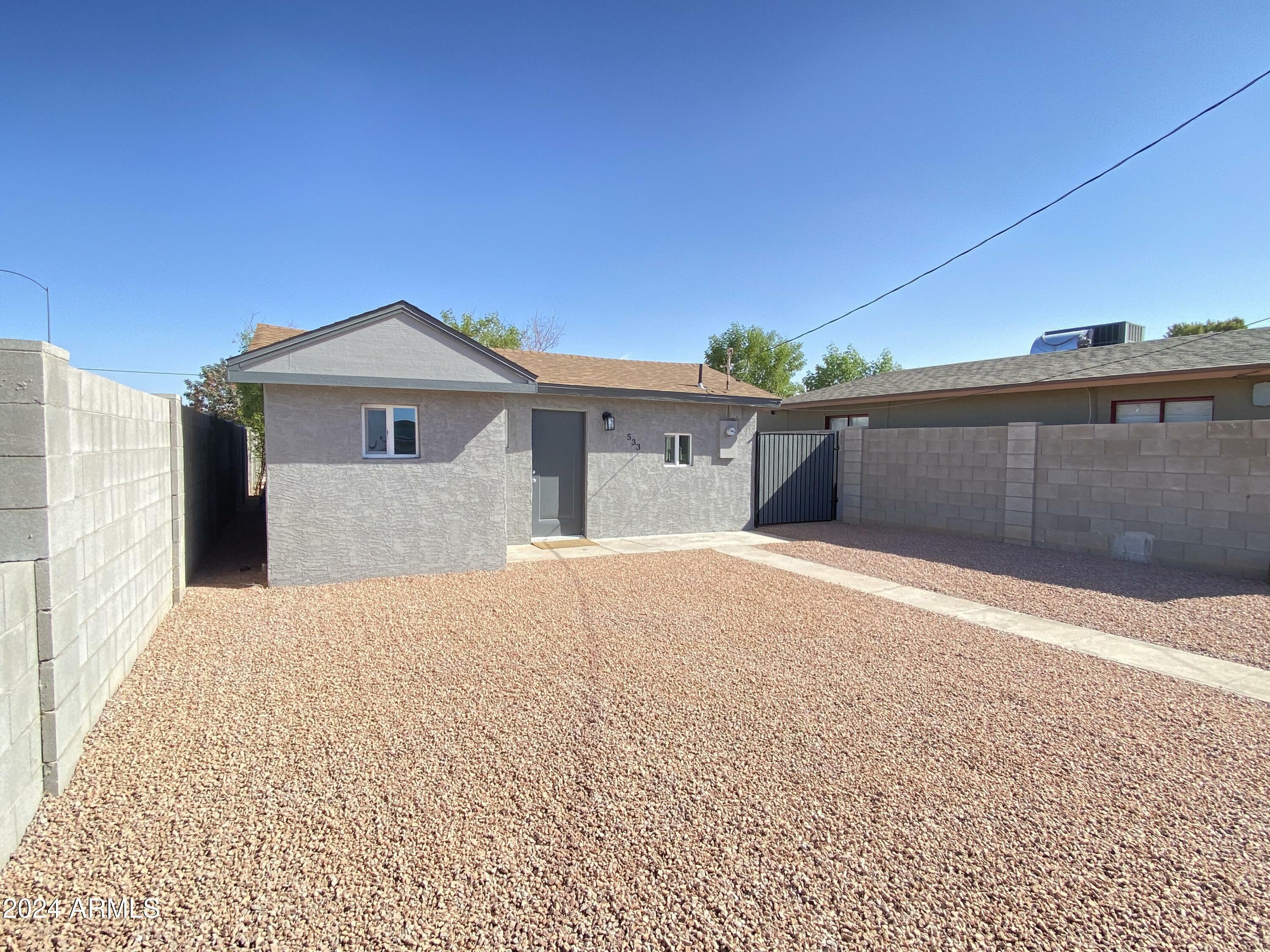 Property Photo:  533 N Sirrine --  AZ 85201 