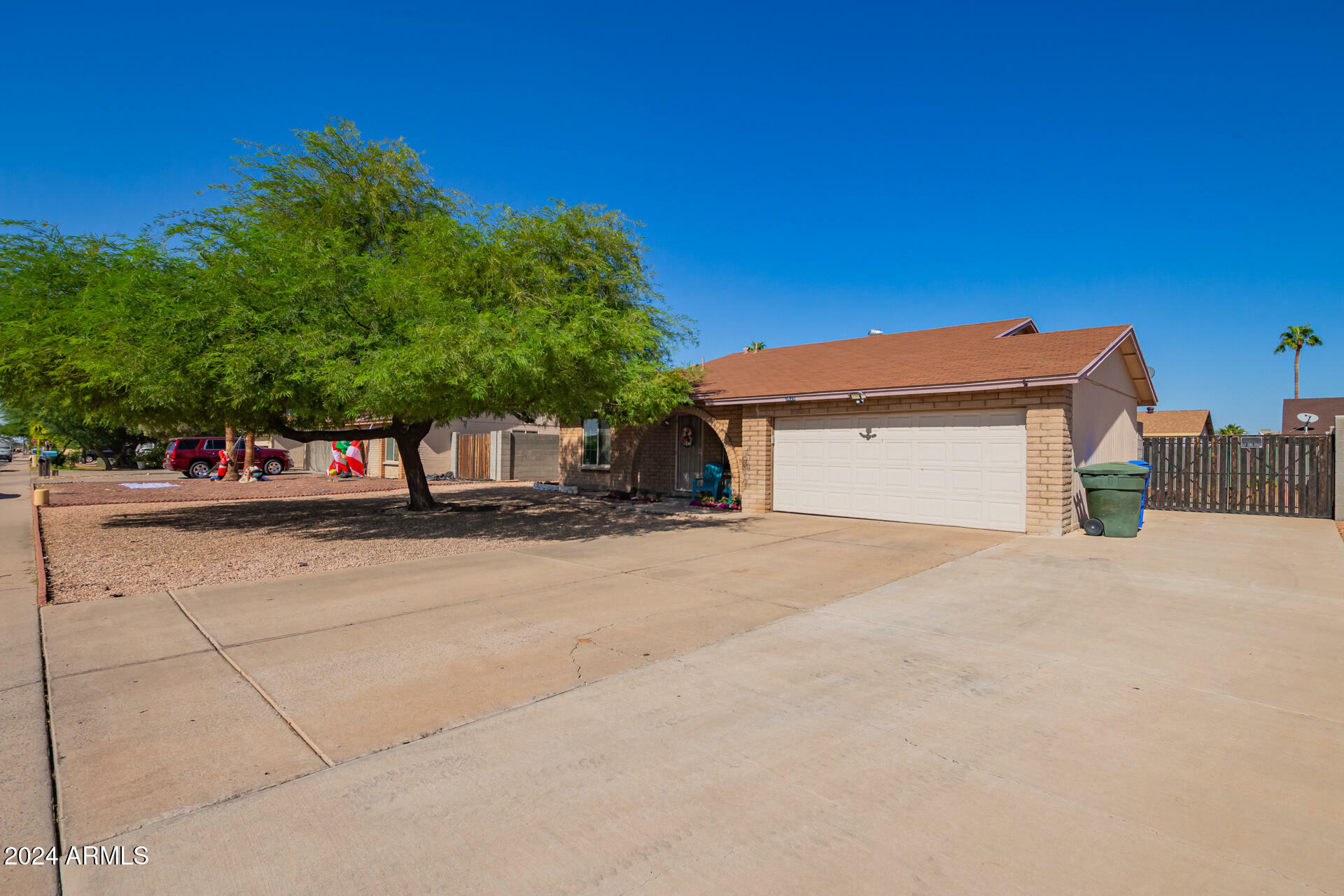 Property Photo:  3820 W Grovers Avenue  AZ 85308 