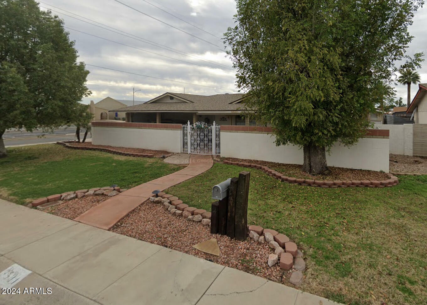 Property Photo: 3501 W Lupine Avenue AZ 85029