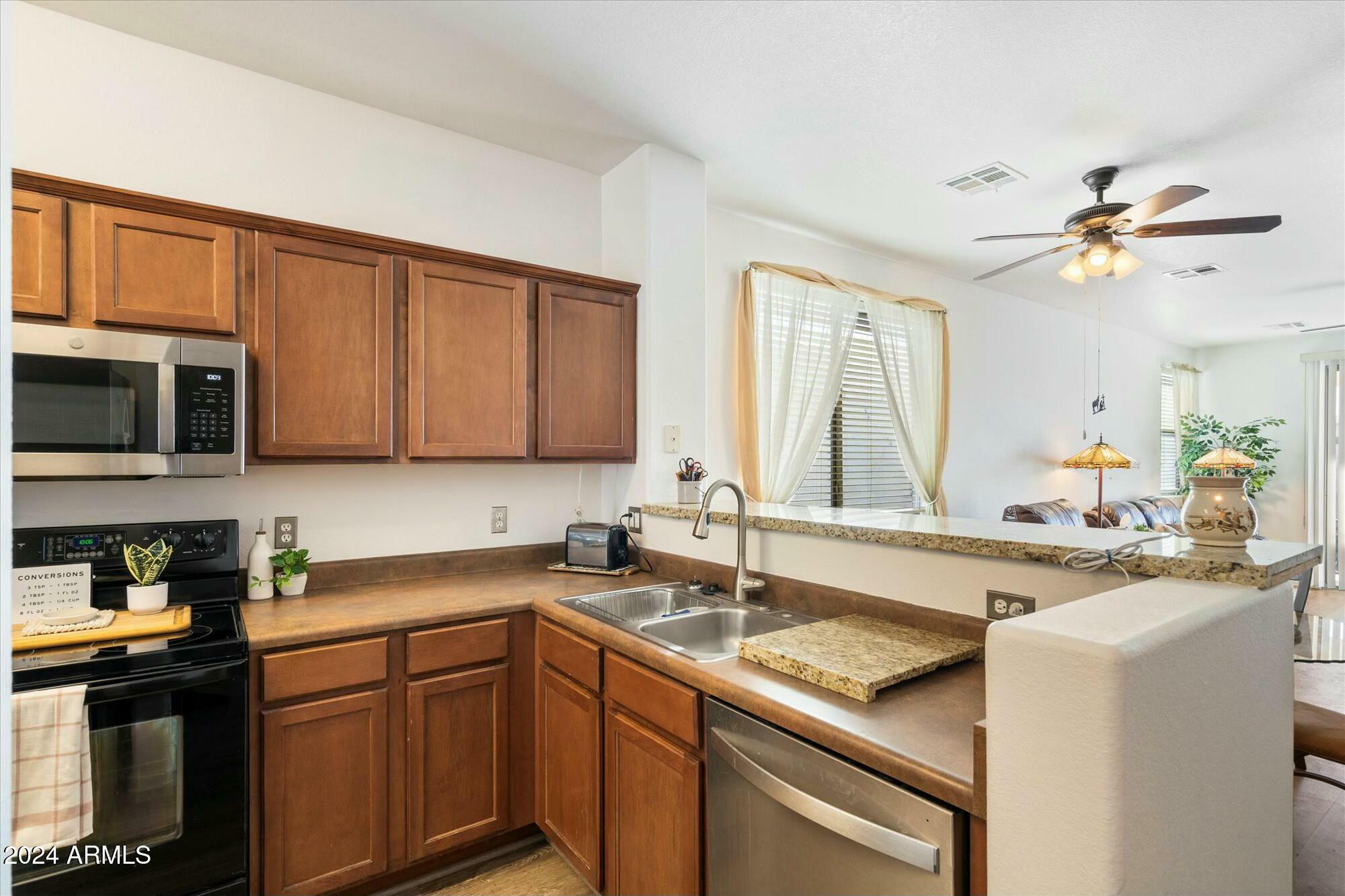 Property Photo: 2079 W Kristina Avenue AZ 85144