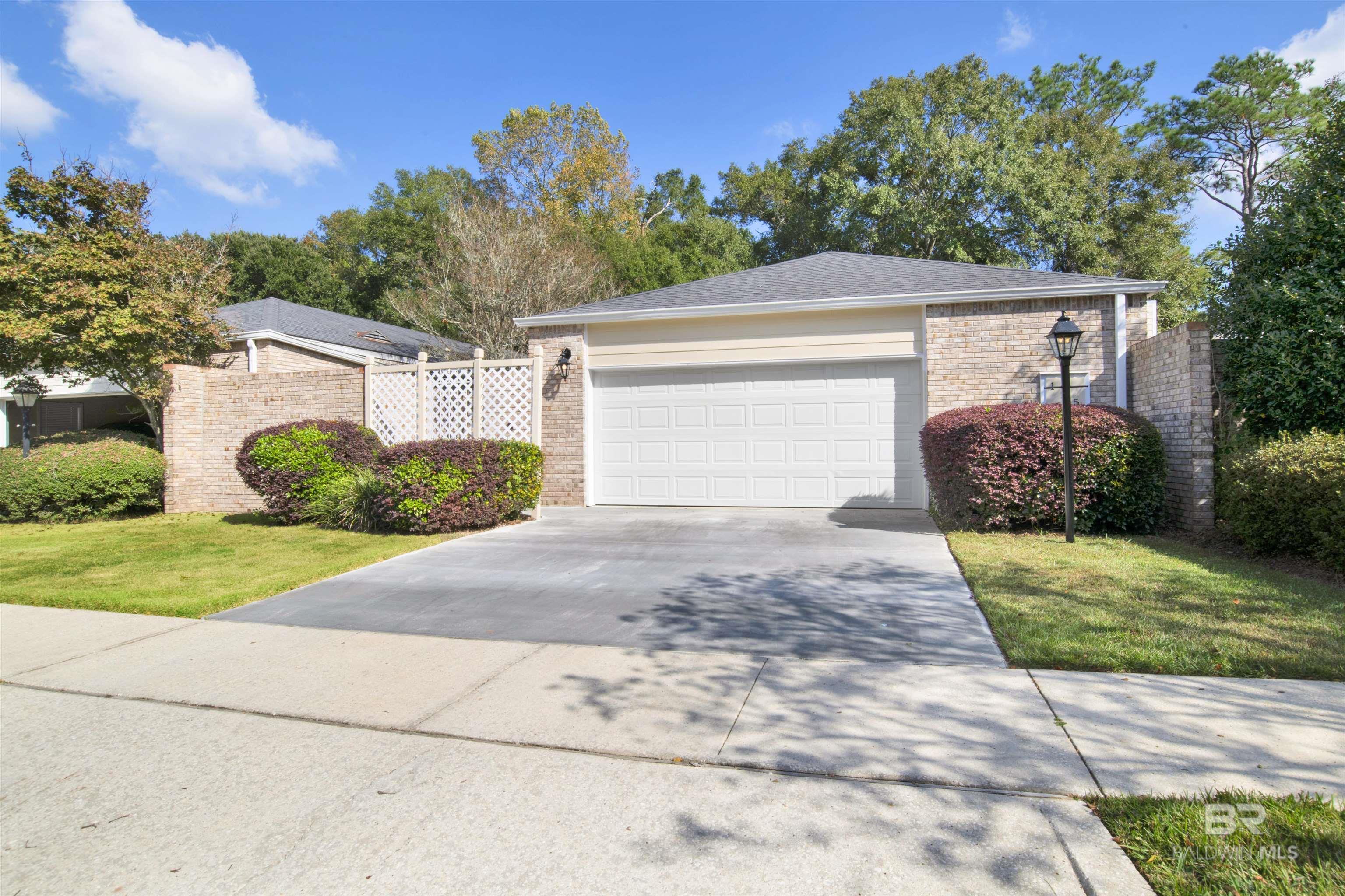 Property Photo: 125 Woodruff Court AL 36608