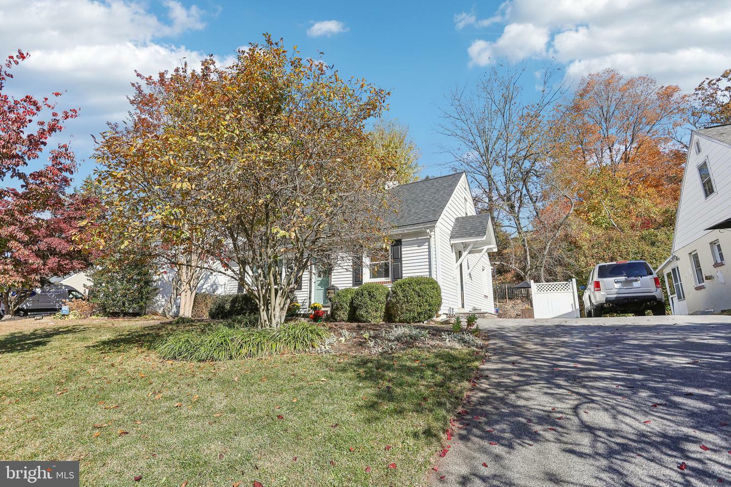 Property Photo:  521 Hillside Drive  PA 19380 