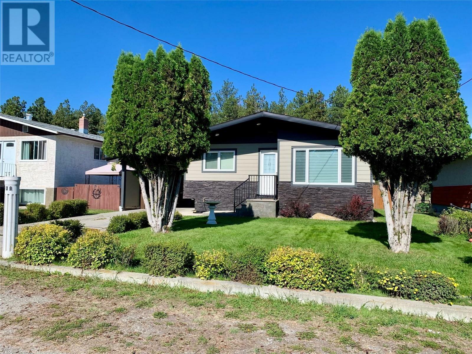 Property Photo:  509 Hurry Avenue Northwest  BC V1C 4C2 