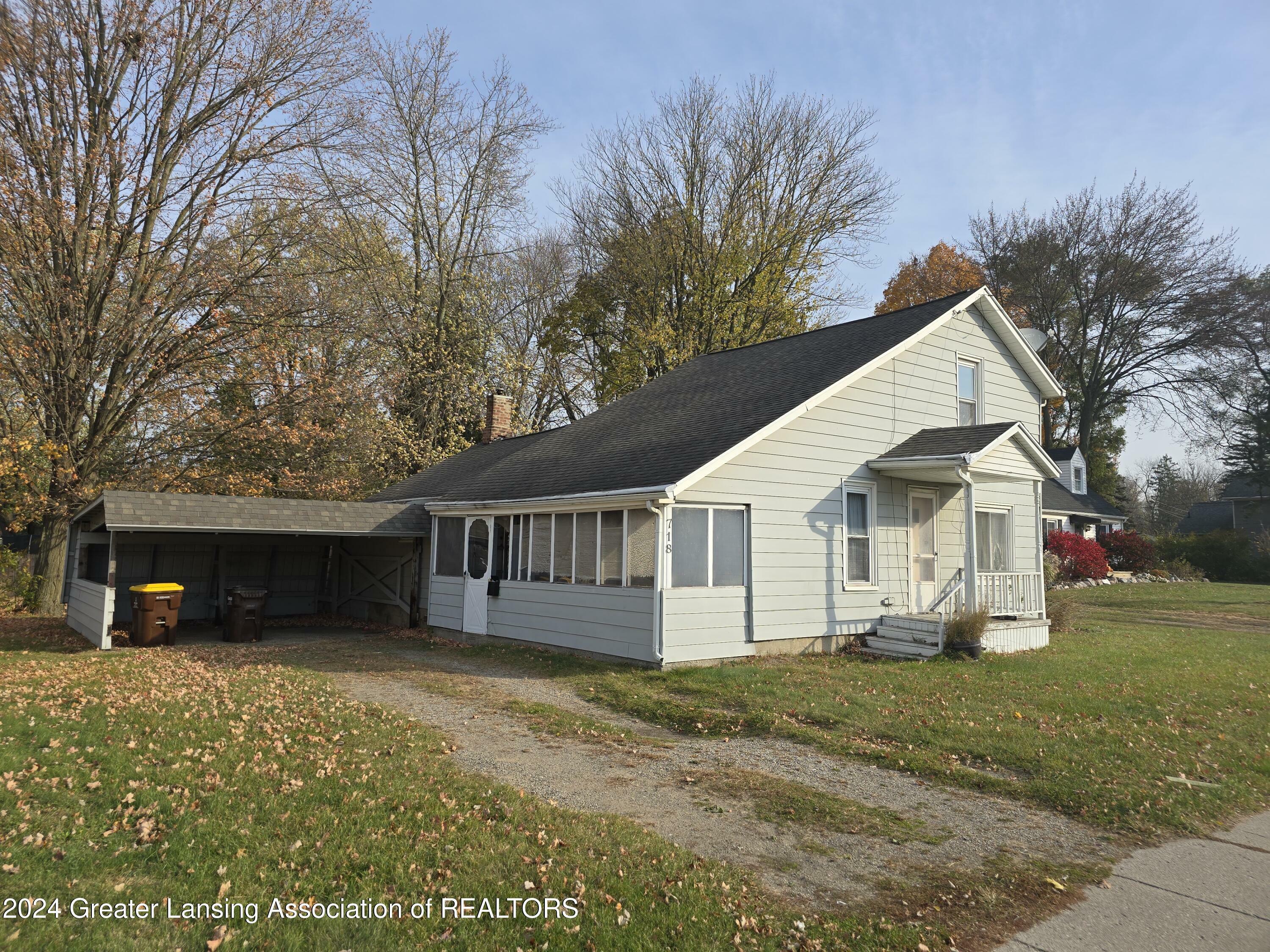 718 W Grand River Avenue  Williamston MI 48895 photo