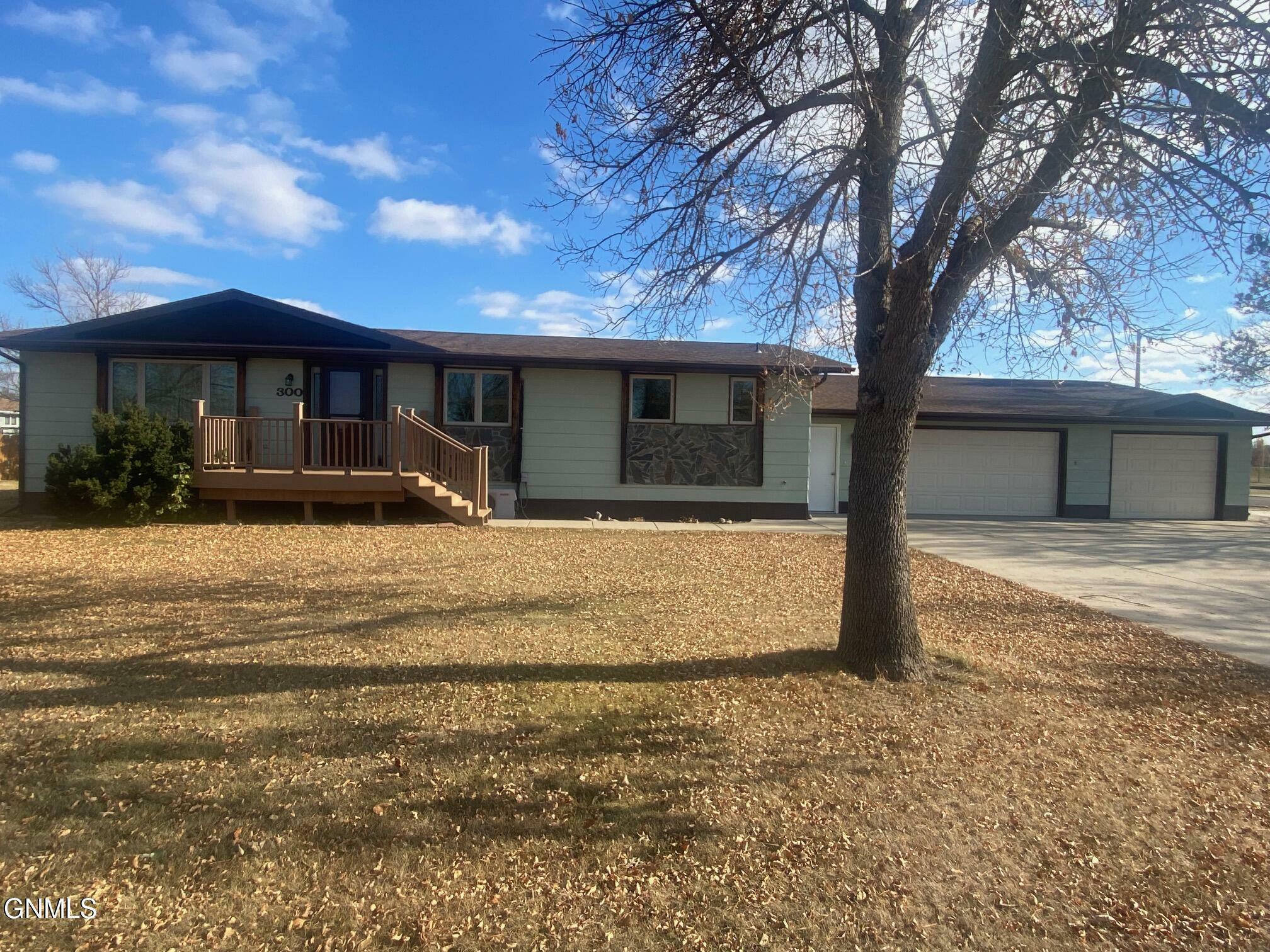 Property Photo:  300 7th Avenue NW  ND 58545 