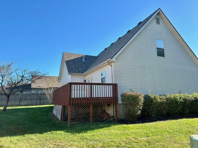 Property Photo:  1361 Equestrian Way  KY 40601 