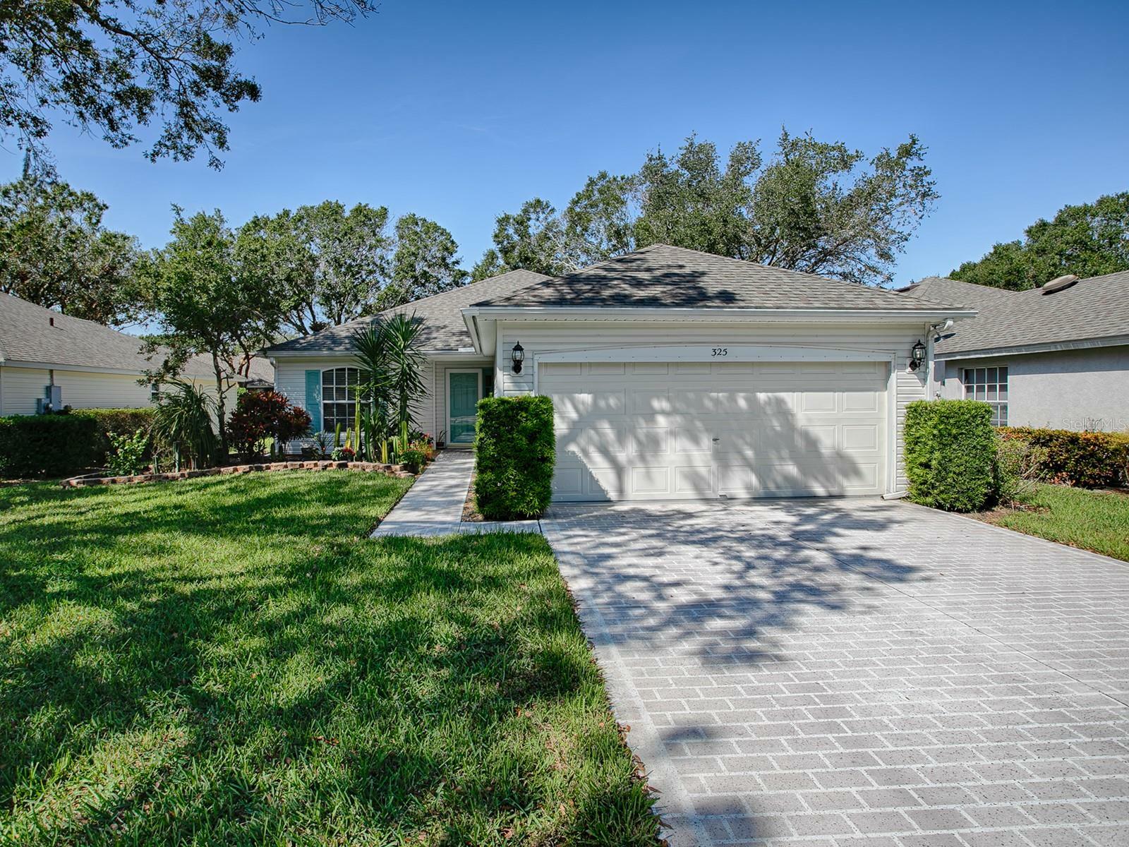 Property Photo:  325 Baytree Boulevard  FL 32778 