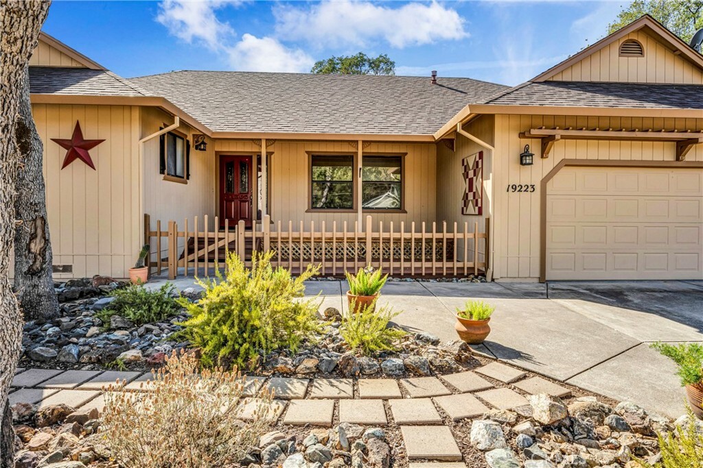 Property Photo:  19223 Moon Ridge Road  CA 95467 