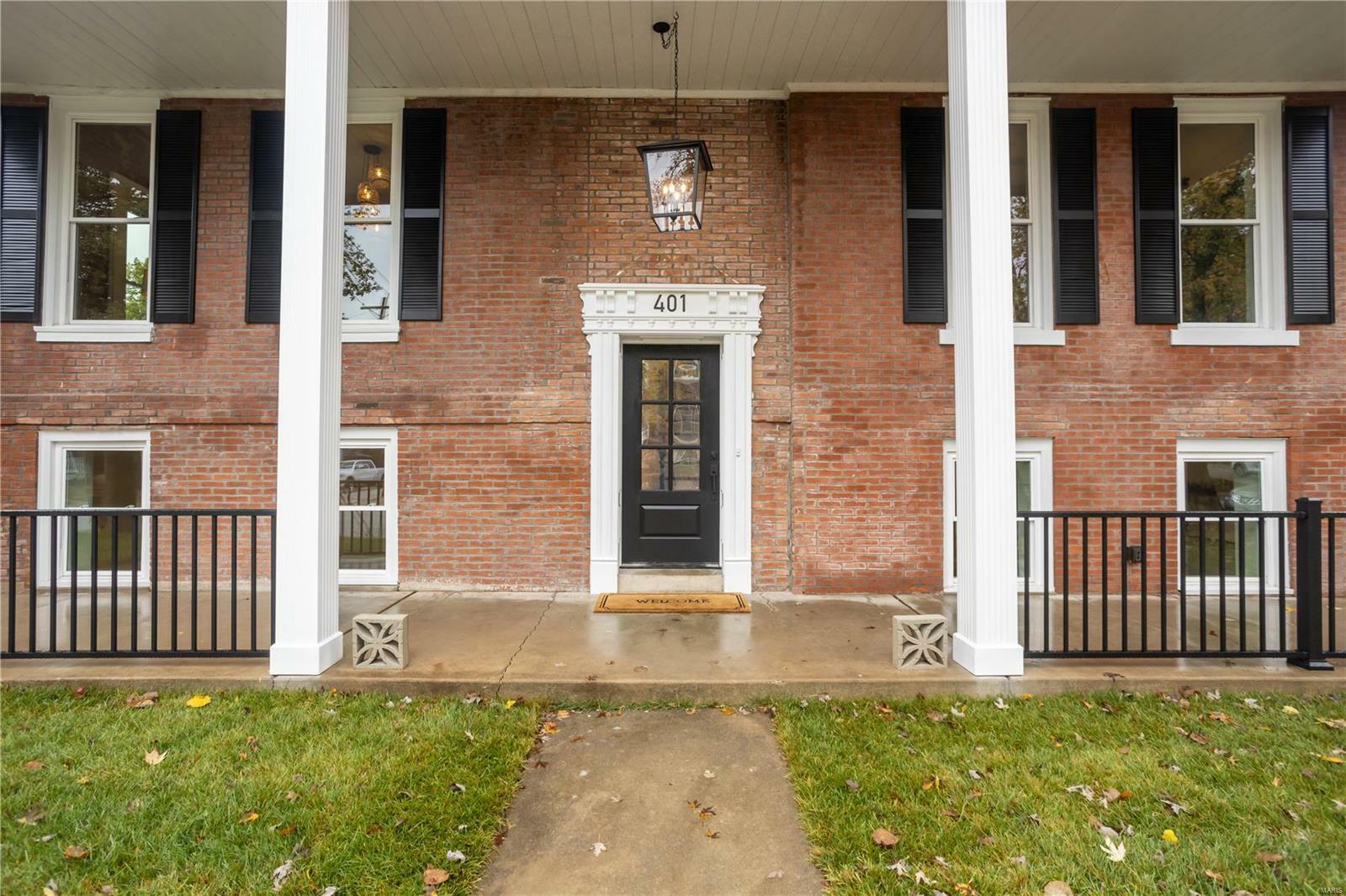 Property Photo:  401 N 6th Street  MO 63301 