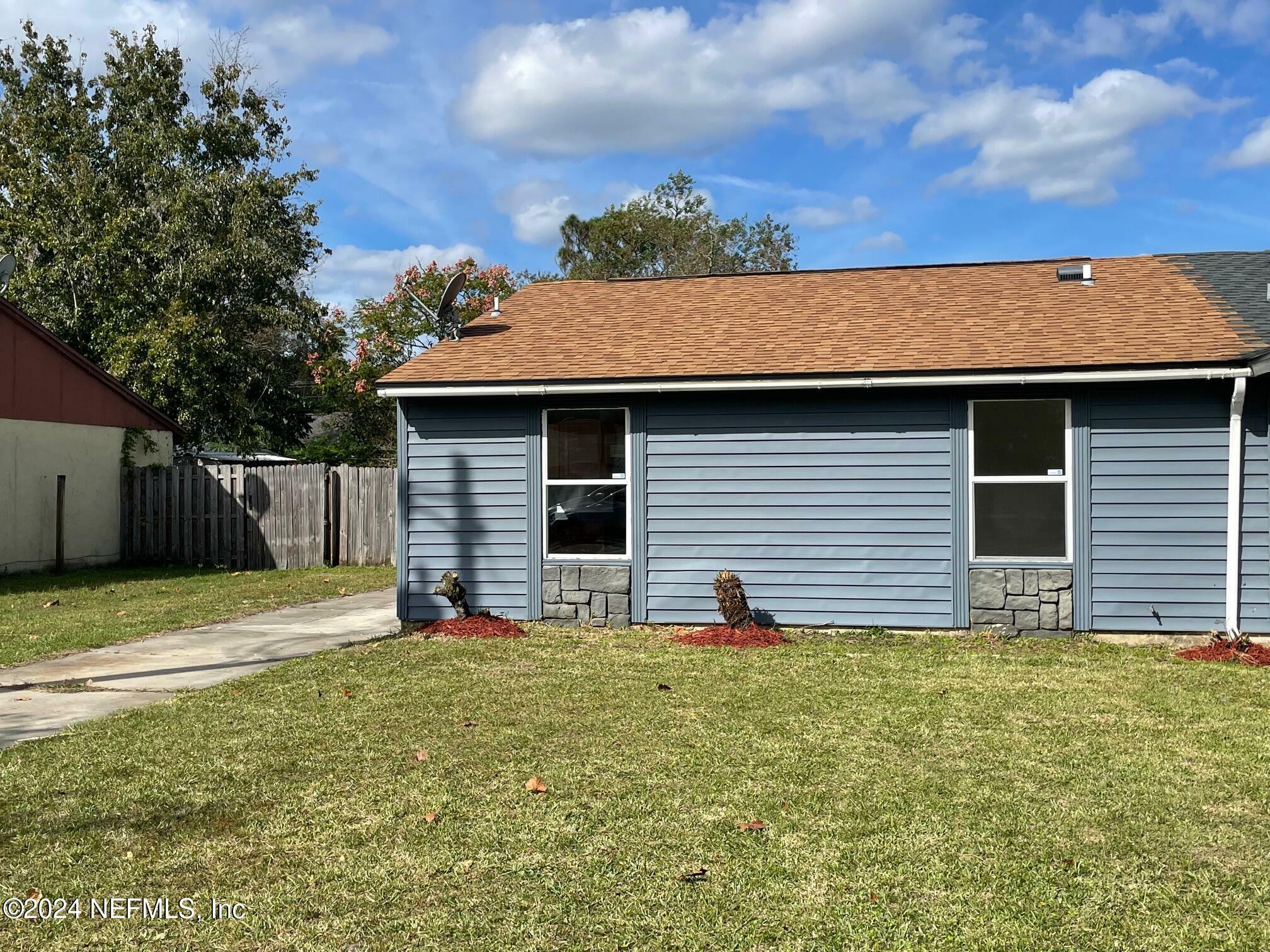 Property Photo:  2632 Gifford Avenue A  FL 32065 