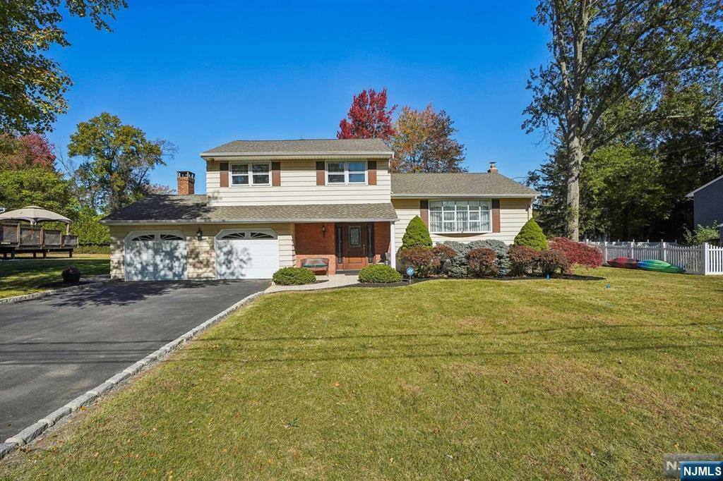 Property Photo:  7 Partridge Court  NJ 07054 