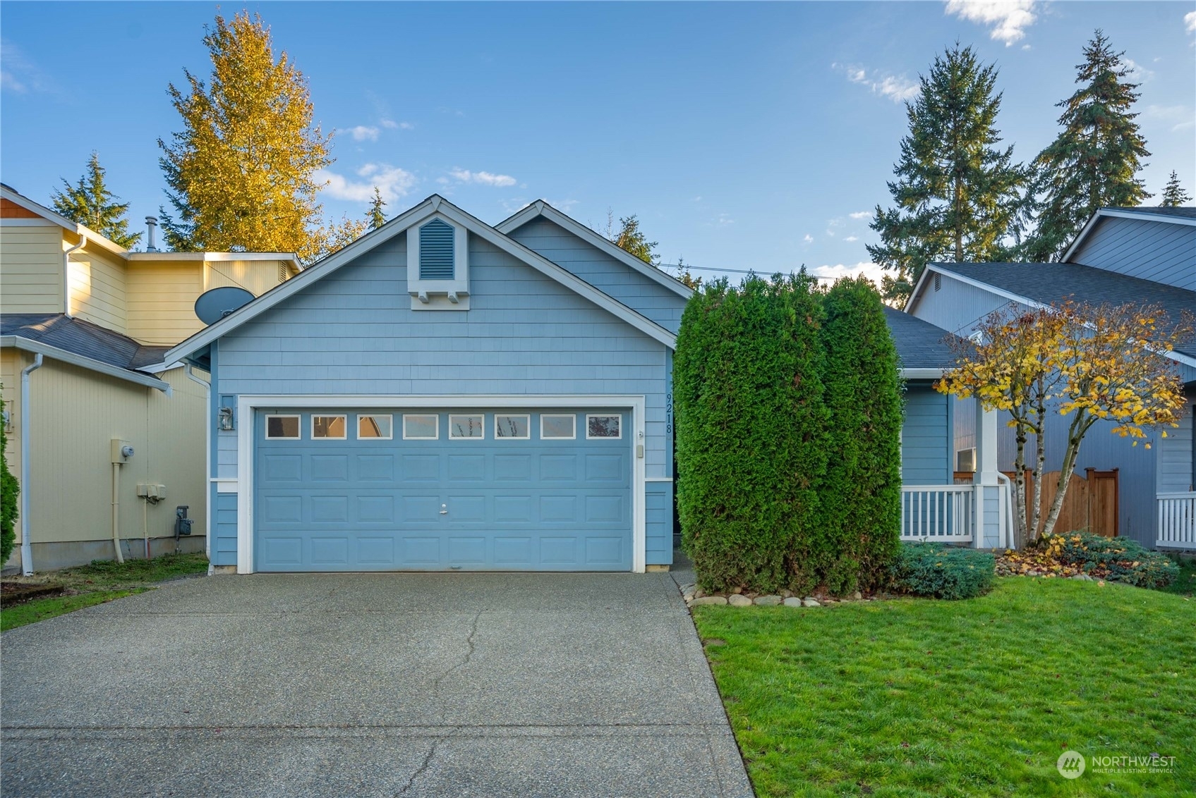 Property Photo:  9218 191st Street E  WA 98375 